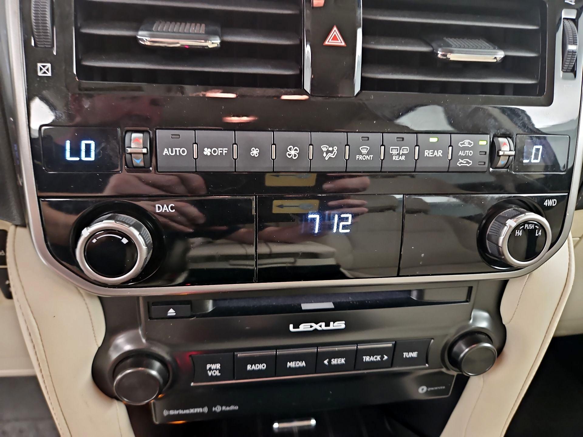 Thumbnail: 2023 Lexus GX - 16