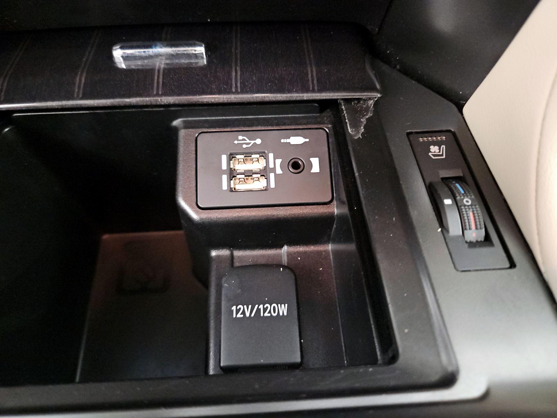 Thumbnail: 2023 Lexus GX - 18