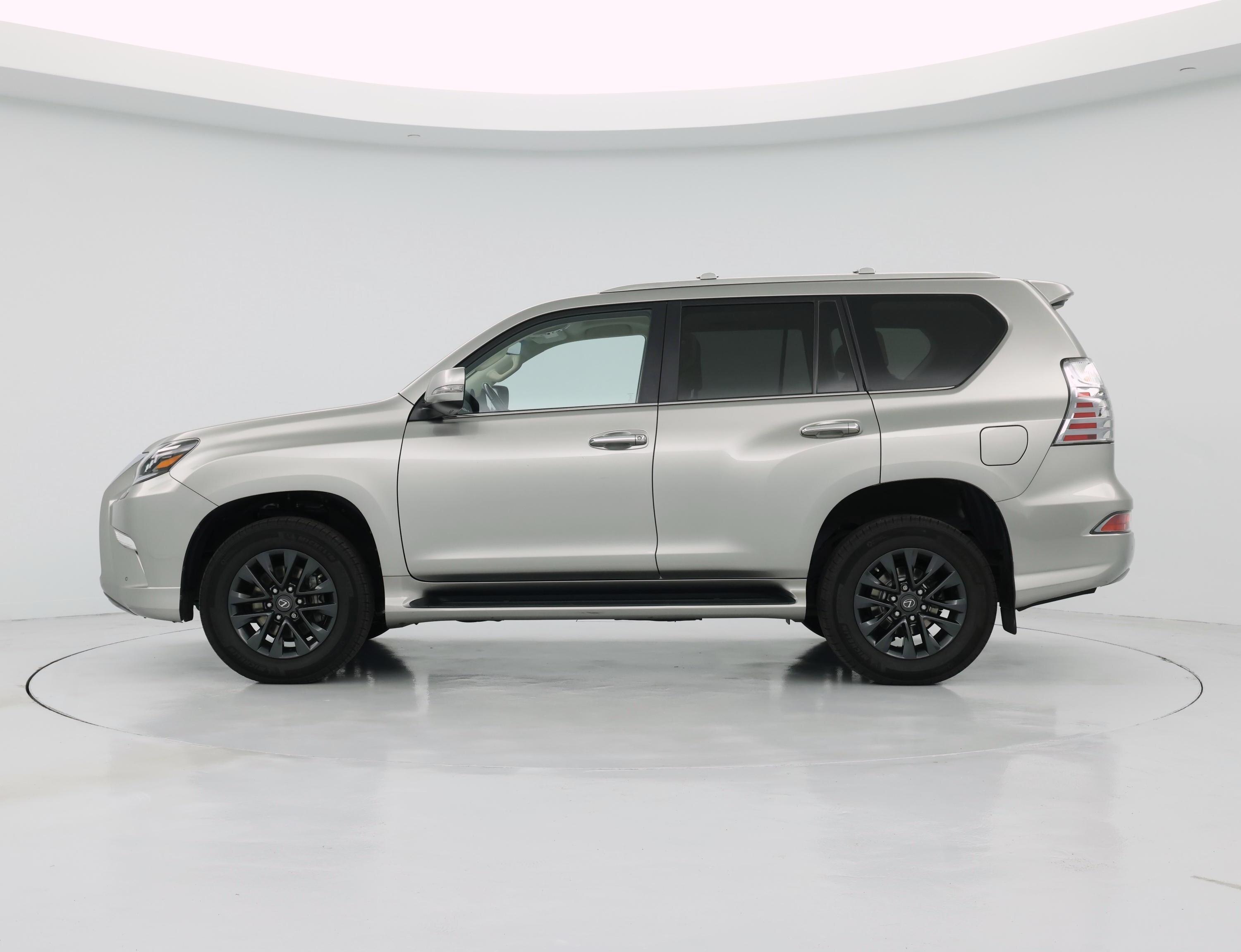 Thumbnail: 2023 Lexus GX - 3