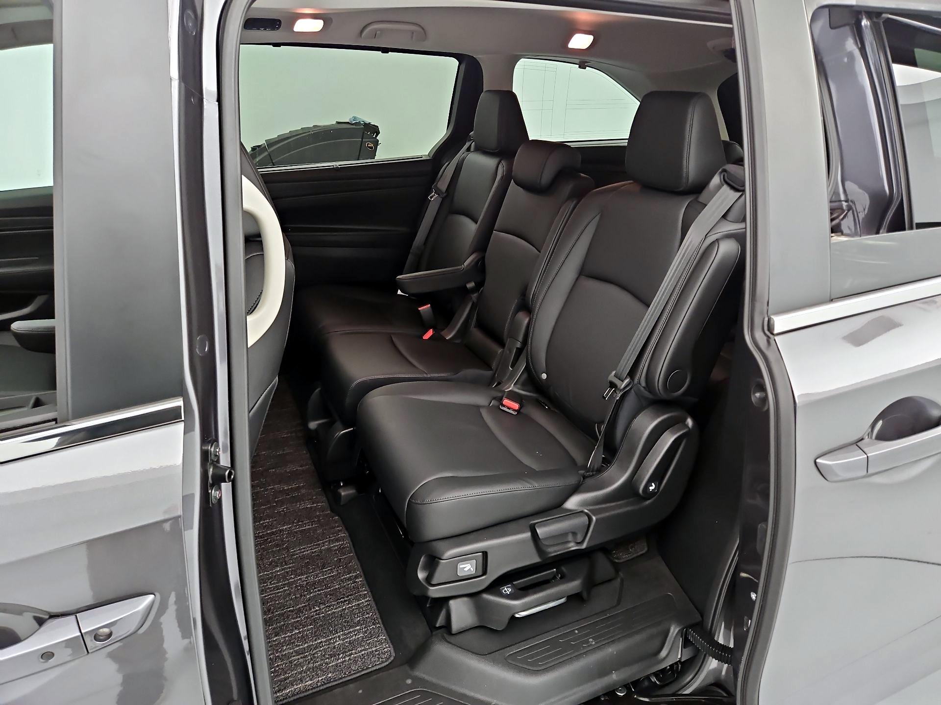 Thumbnail: 2026 Honda Odyssey - 20