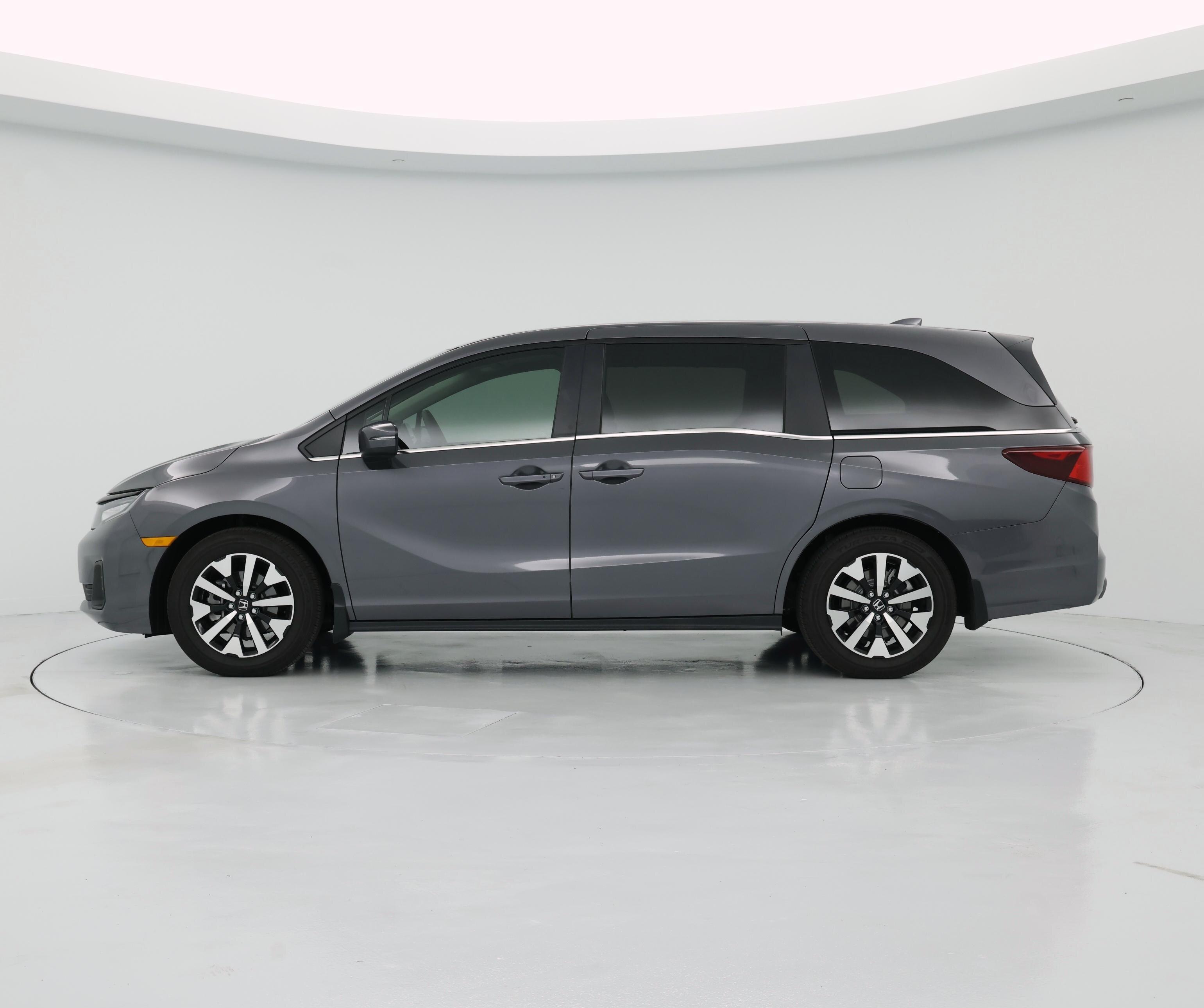 Thumbnail: 2026 Honda Odyssey - 3