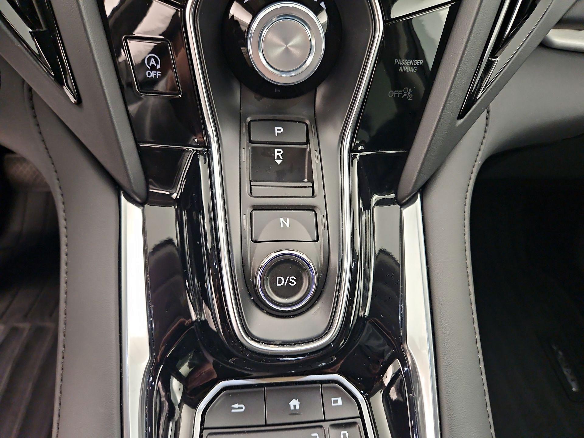 Thumbnail: 2024 Acura RDX - 17