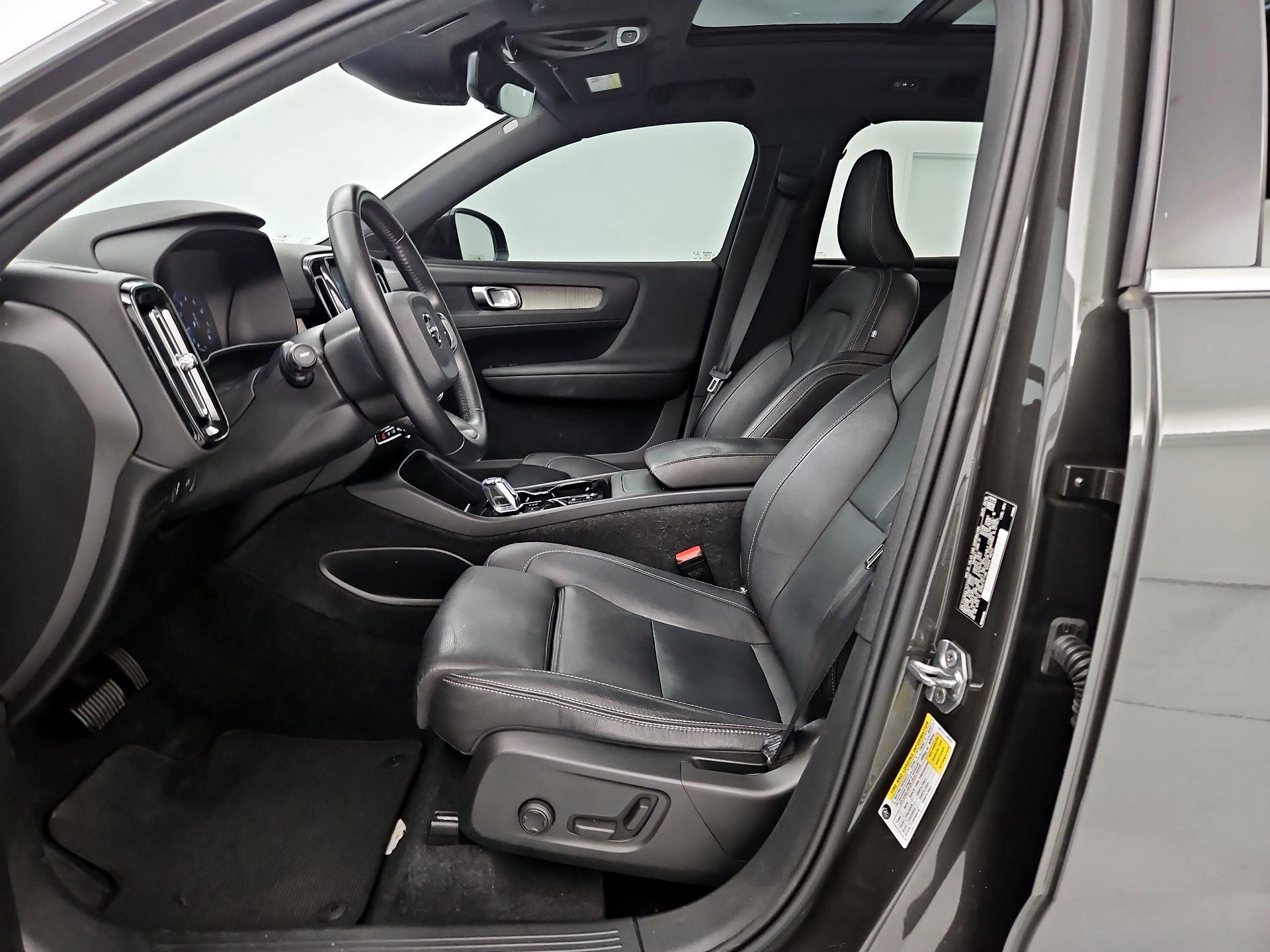 Thumbnail: 2019 Volvo XC40 - 11