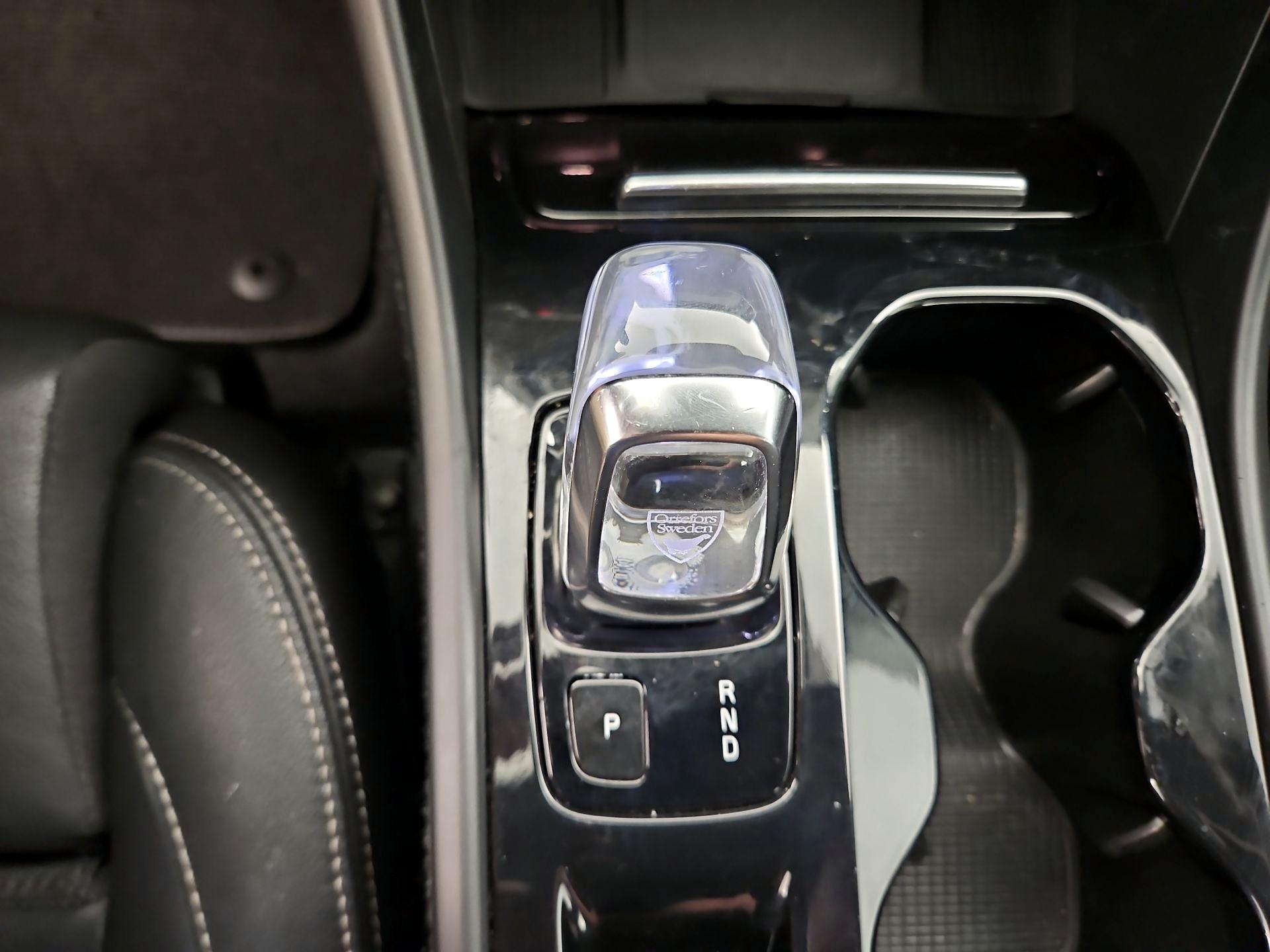 Thumbnail: 2019 Volvo XC40 - 18