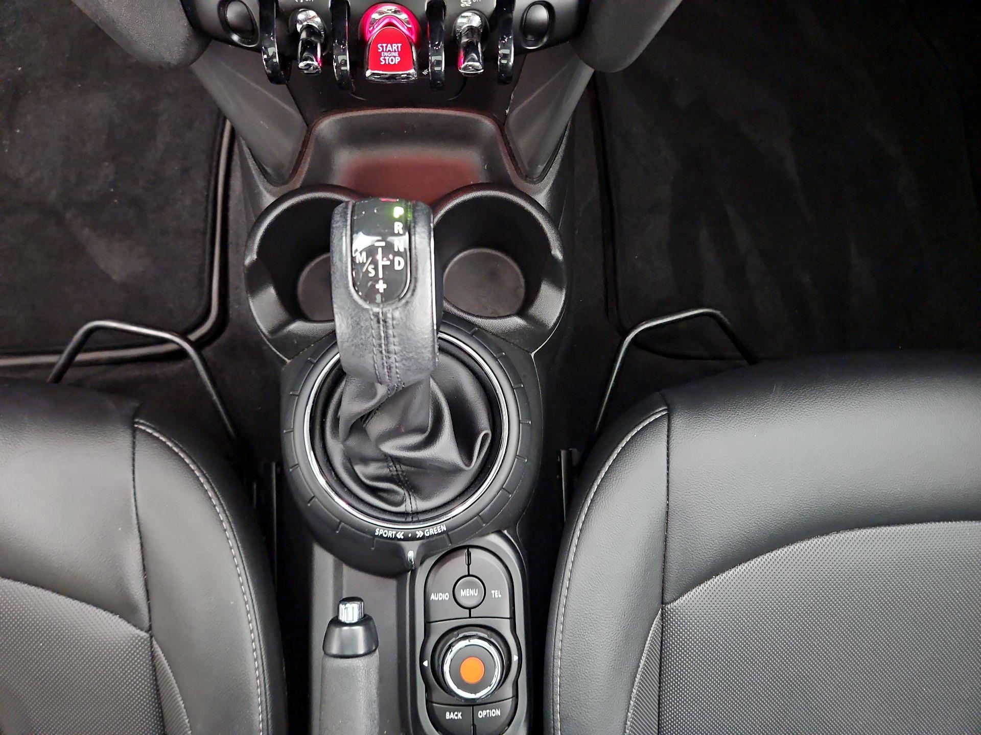 Thumbnail: 2016 MINI Cooper Hardtop - 16