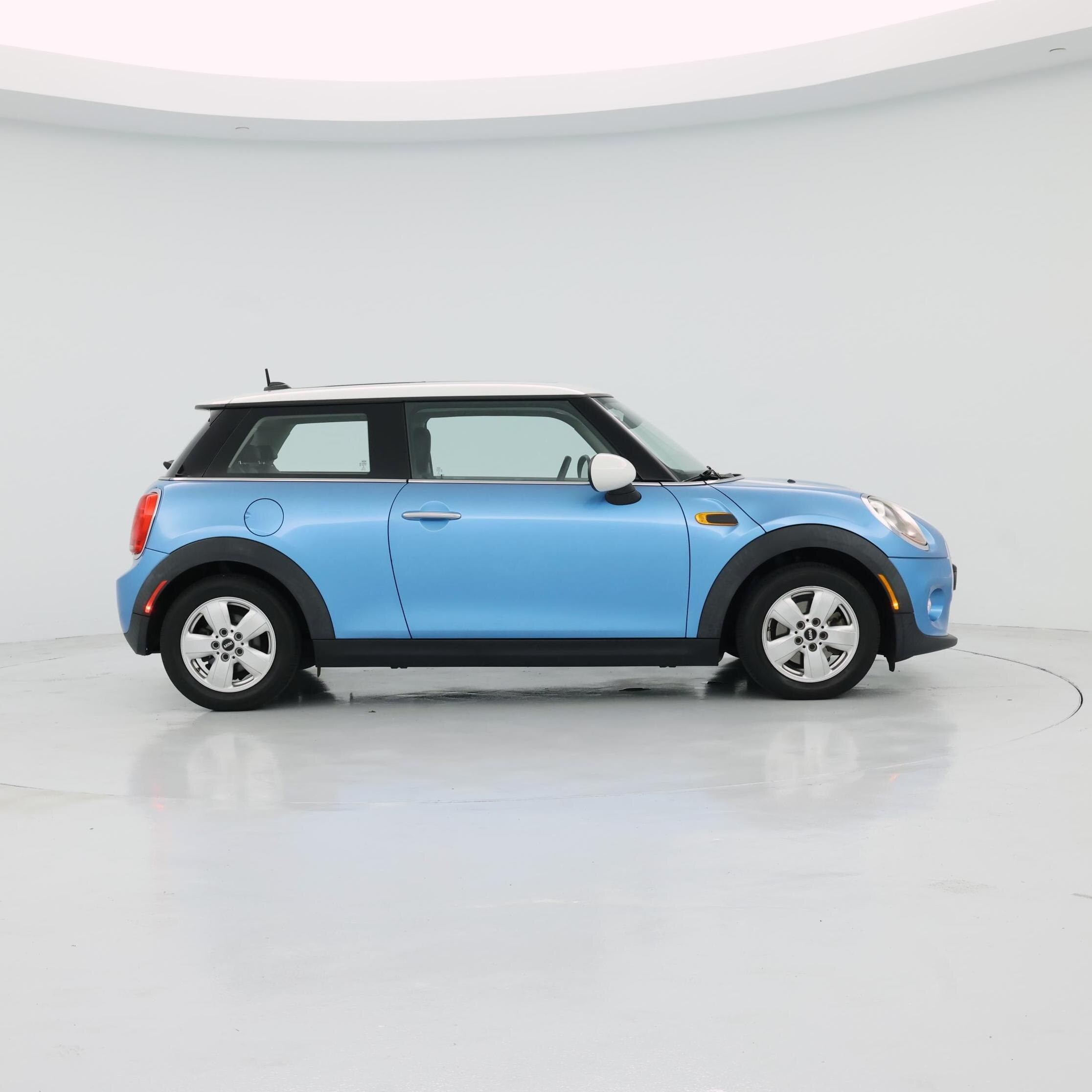Thumbnail: 2016 MINI Cooper Hardtop - 7