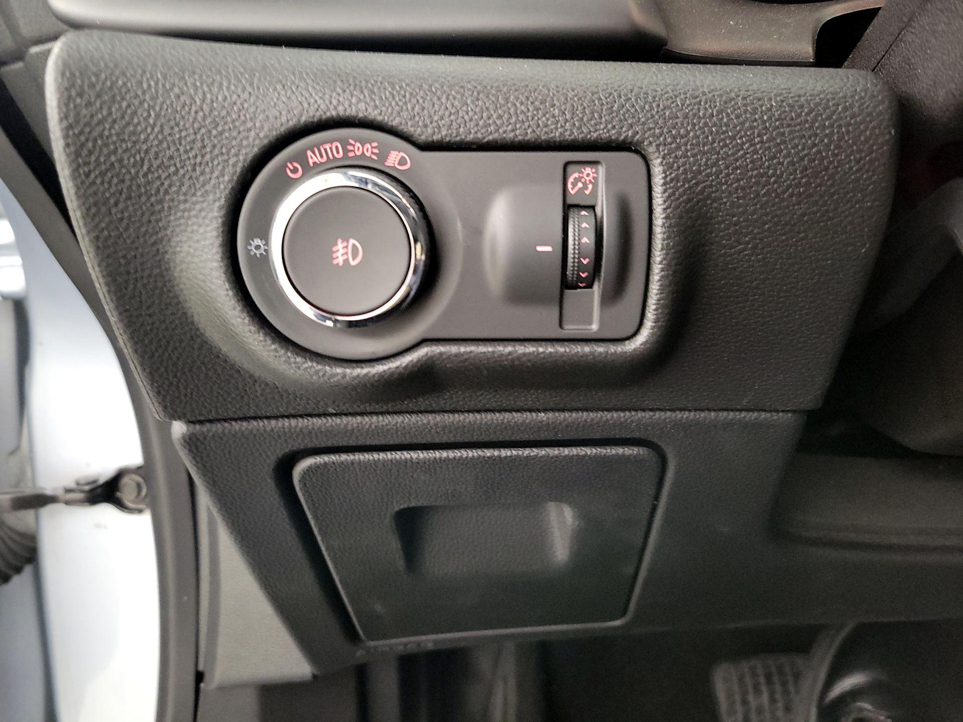 Thumbnail: 2016 Buick Cascada - 13