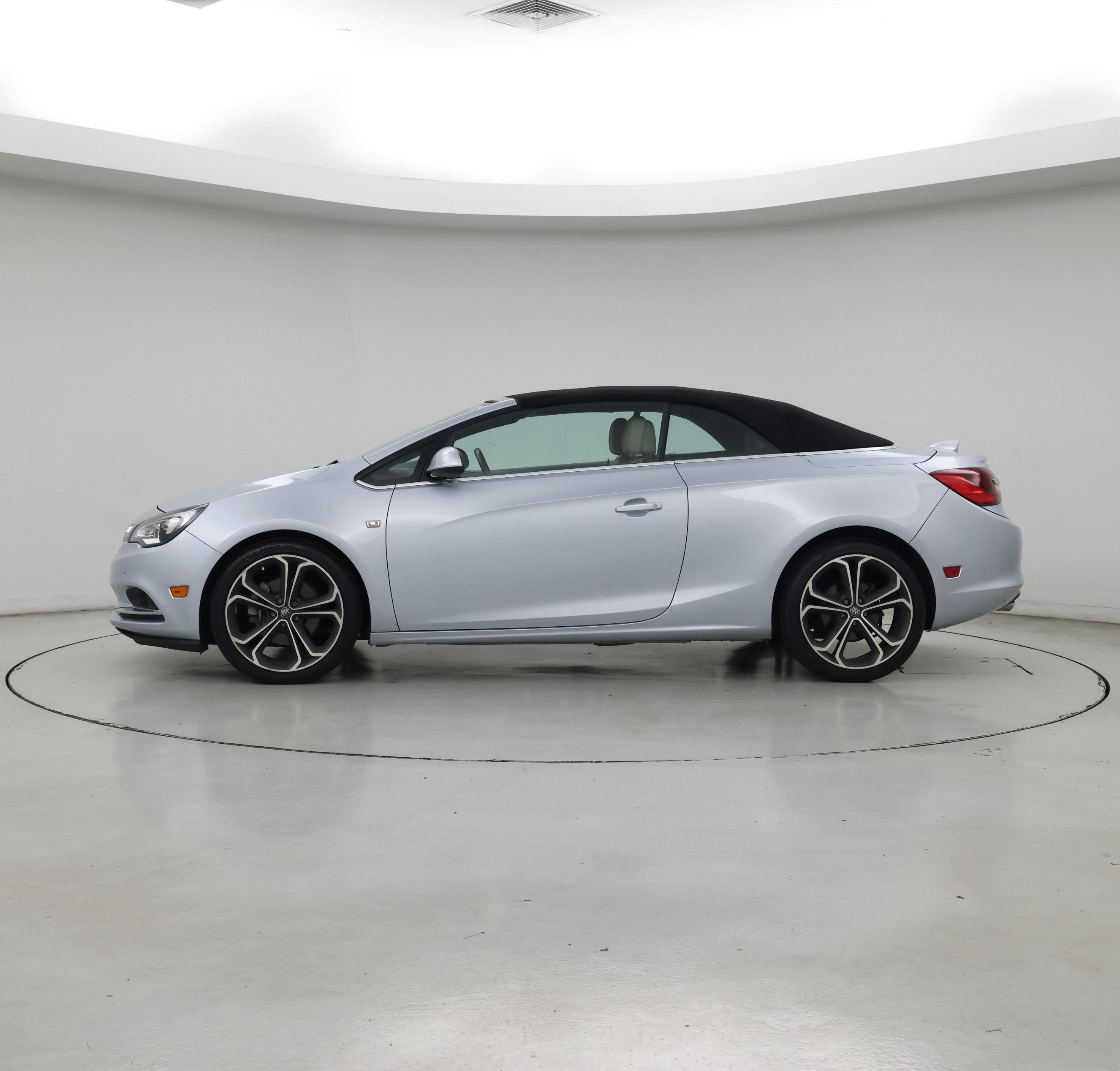 Thumbnail: 2016 Buick Cascada - 3