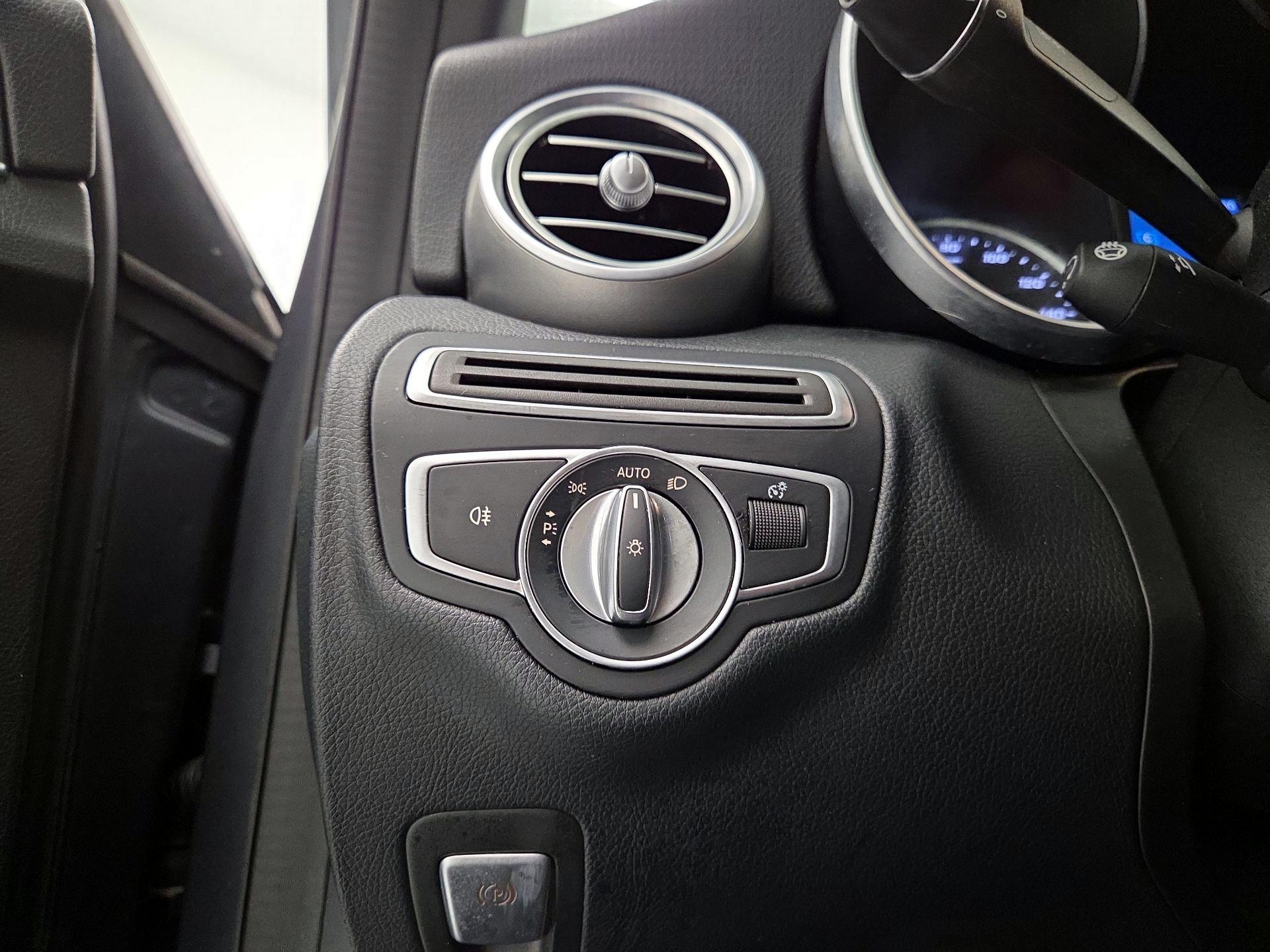Thumbnail: 2019 Mercedes-Benz C-Class - 13