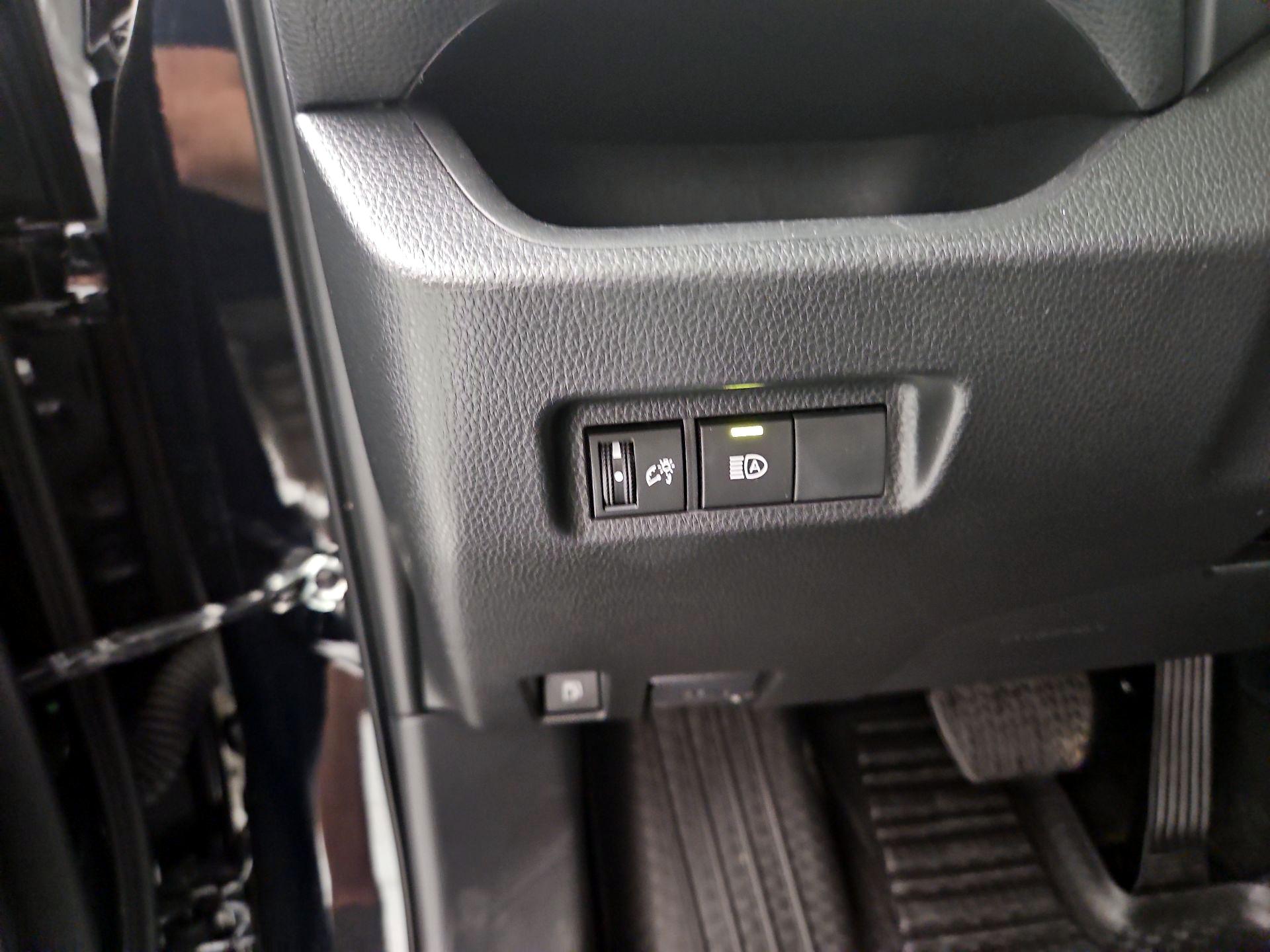 Thumbnail: 2025 Toyota RAV4 - 13