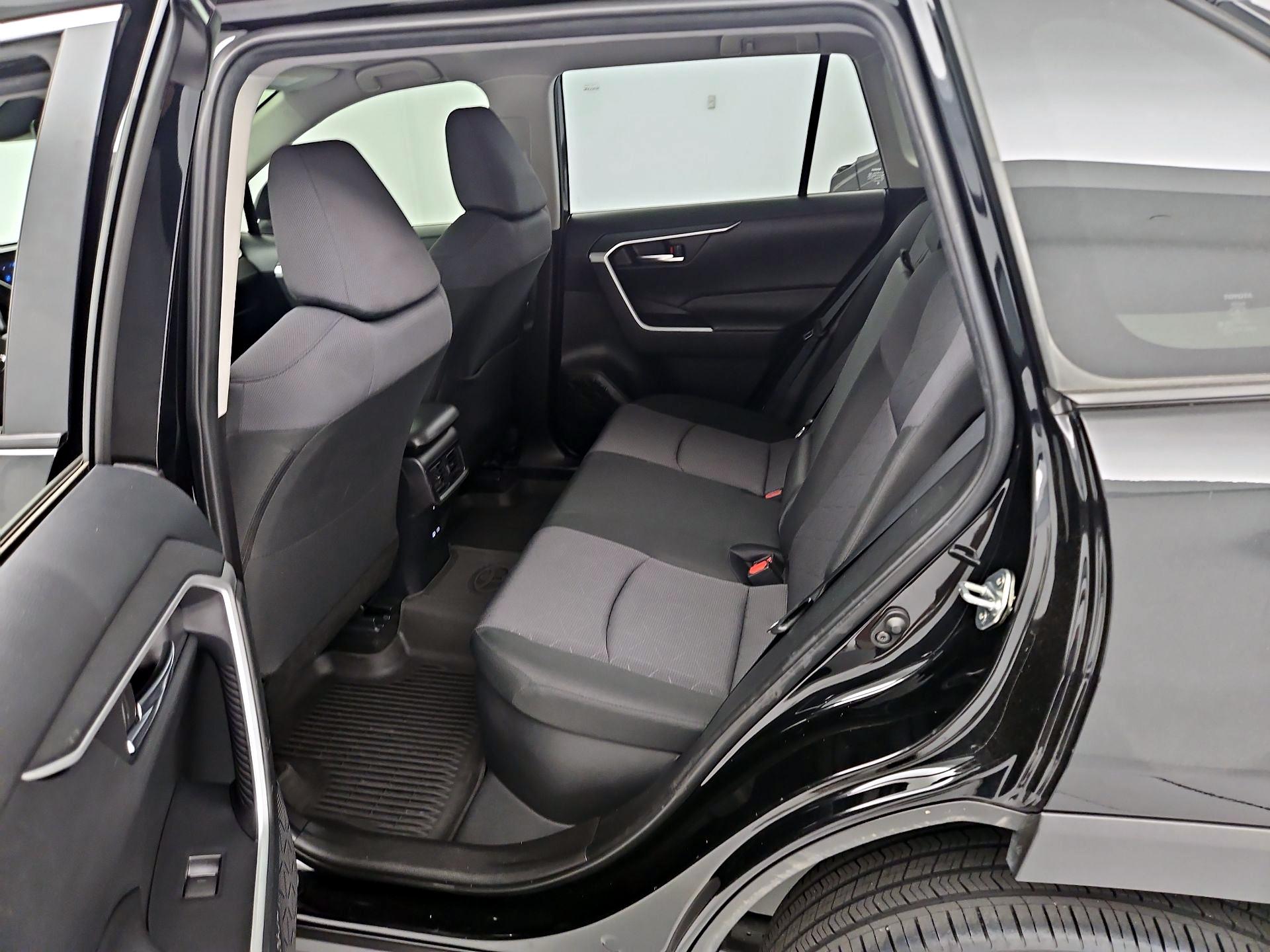 Thumbnail: 2025 Toyota RAV4 - 19