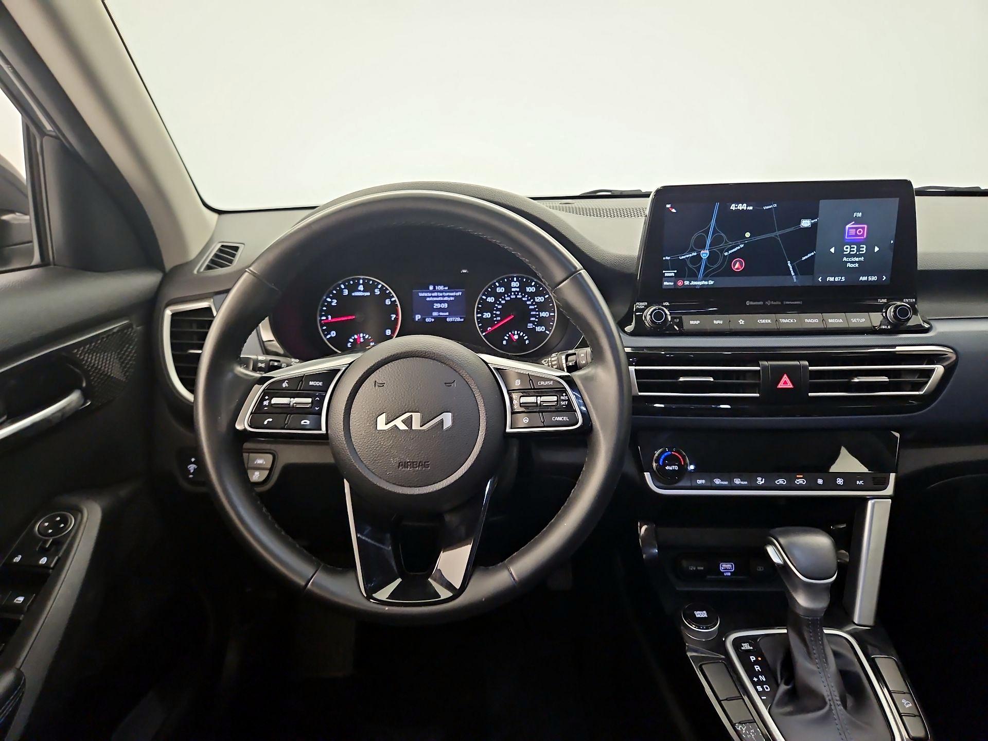 Thumbnail: 2022 Kia Seltos - 10