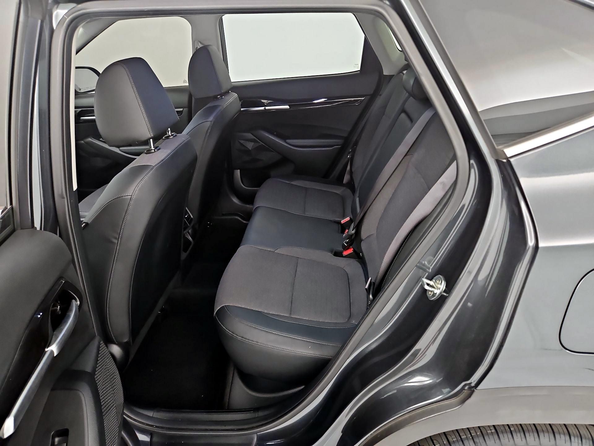 Thumbnail: 2022 Kia Seltos - 20