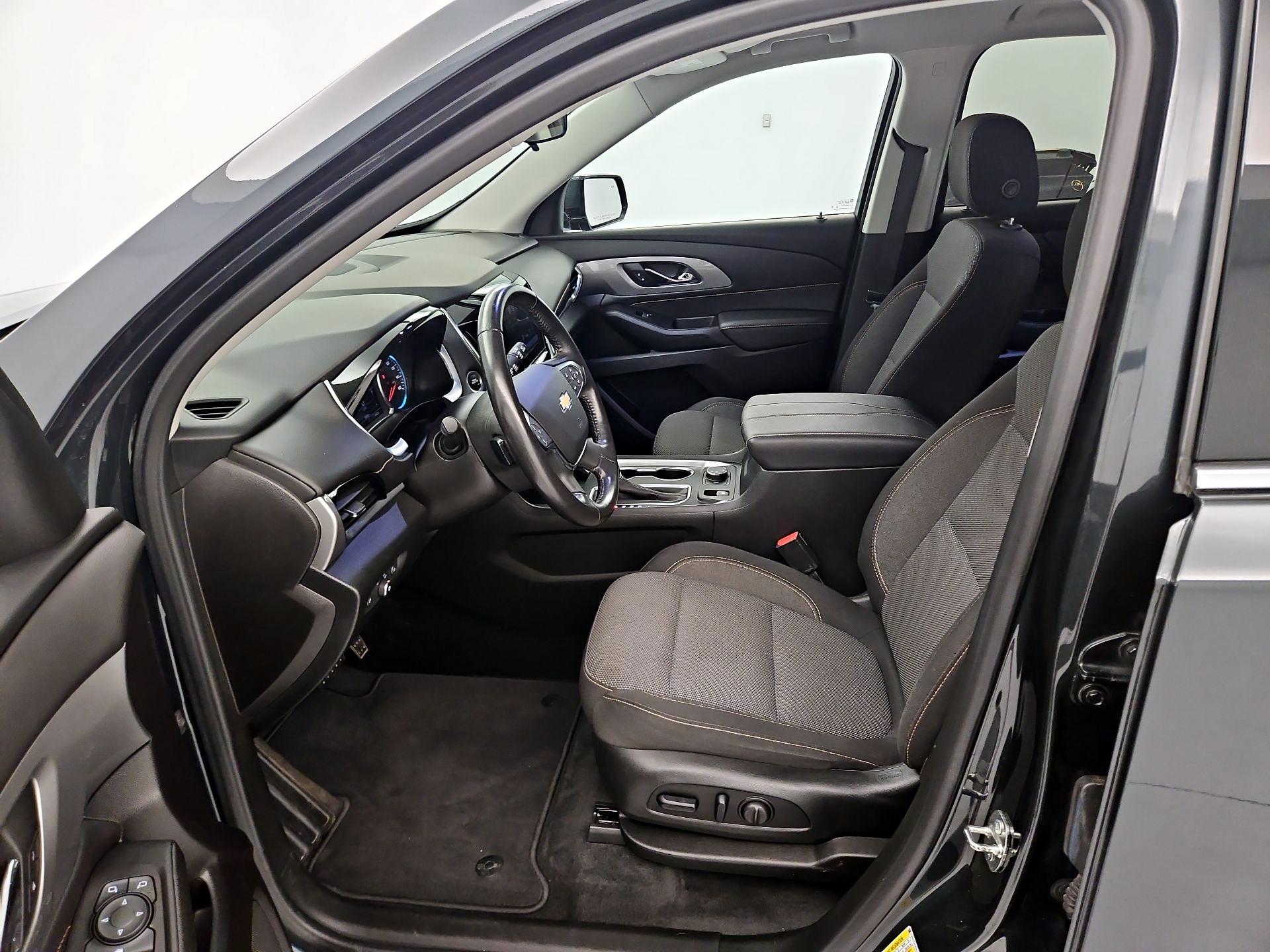 Thumbnail: 2019 Chevrolet Traverse - 11