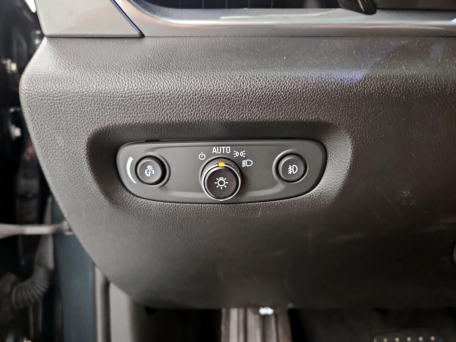 Thumbnail: 2019 Chevrolet Traverse - 13