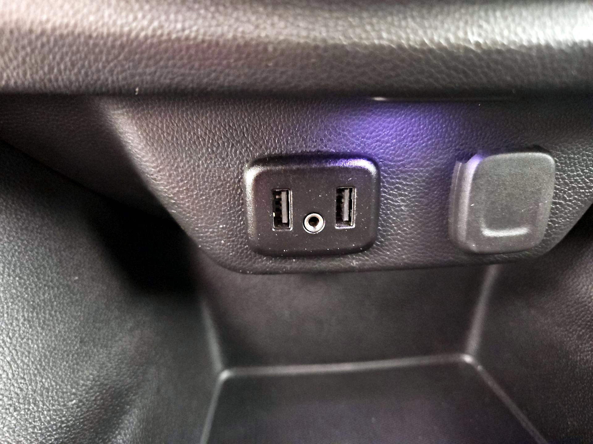 Thumbnail: 2019 Chevrolet Traverse - 18