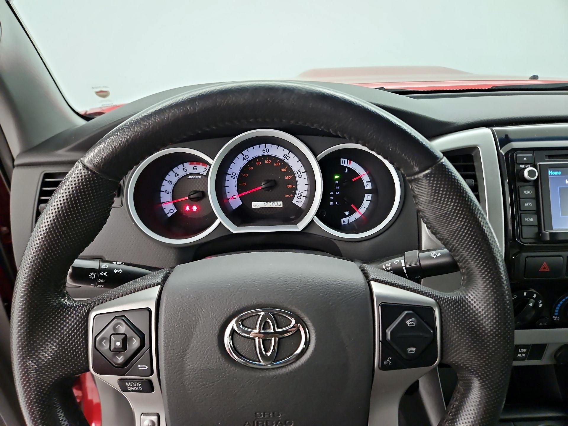 Thumbnail: 2015 Toyota Tacoma - 10