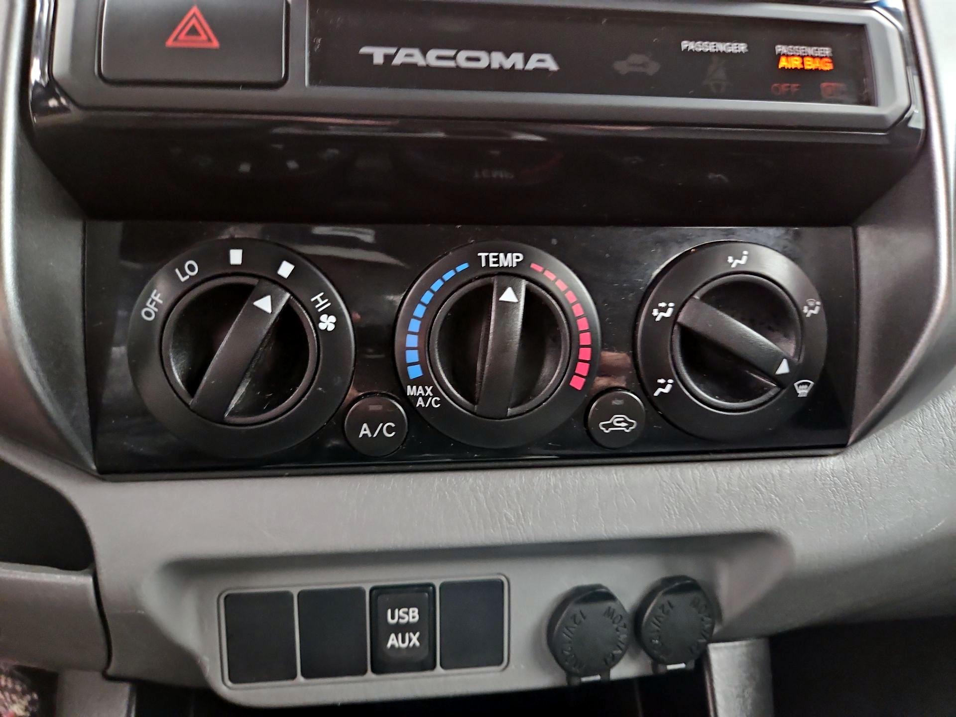 Thumbnail: 2015 Toyota Tacoma - 16