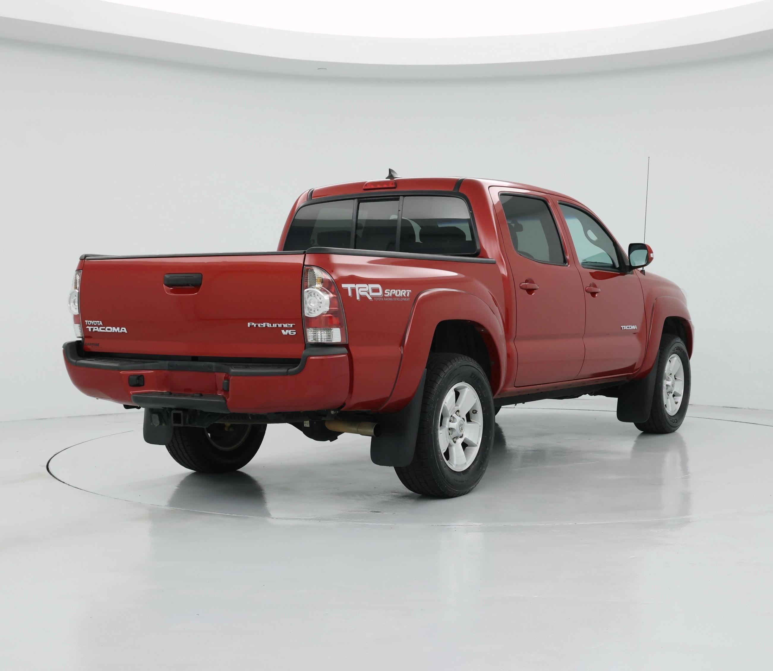 Thumbnail: 2015 Toyota Tacoma - 8
