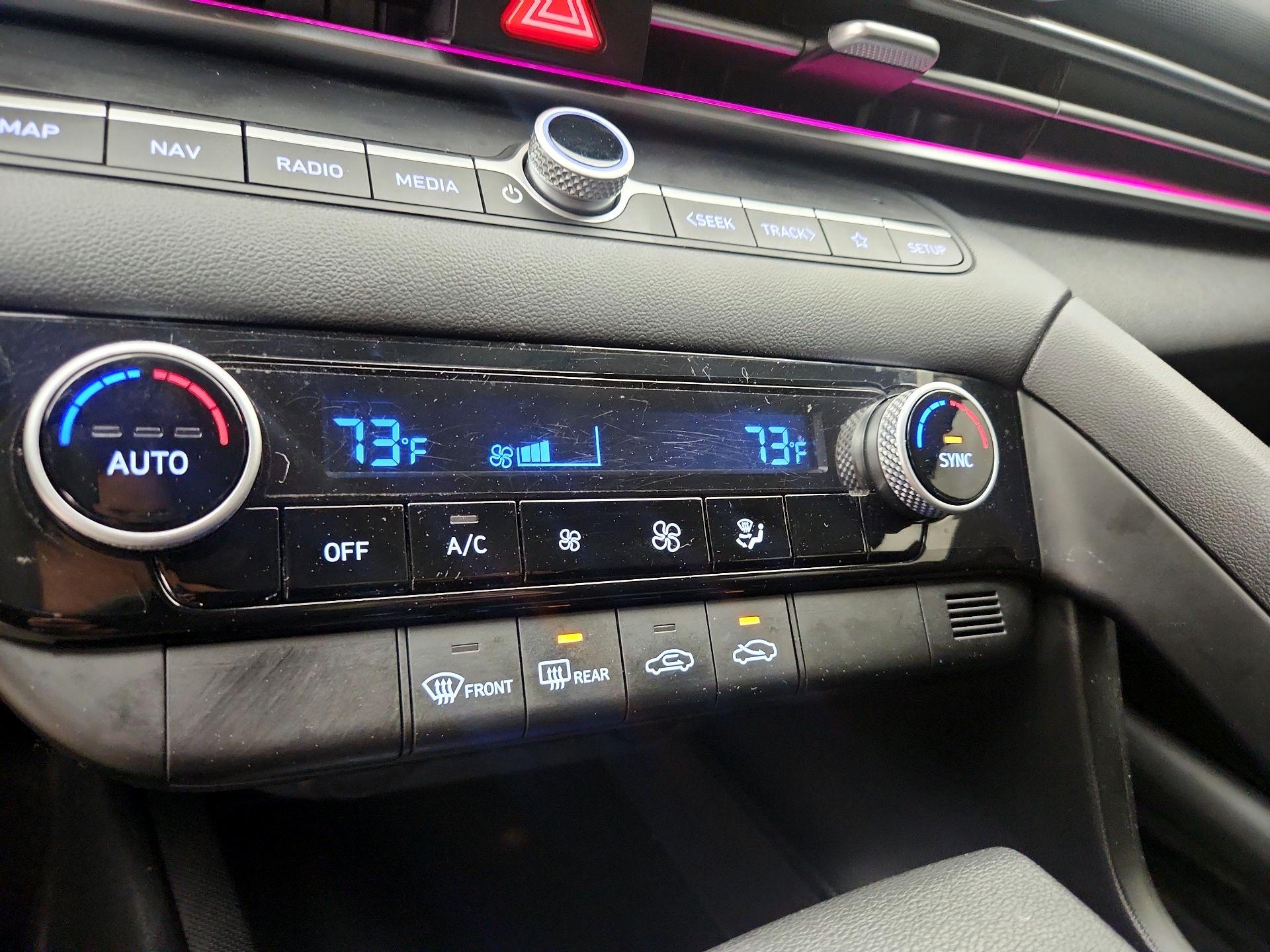 Thumbnail: 2024 Hyundai Elantra - 17