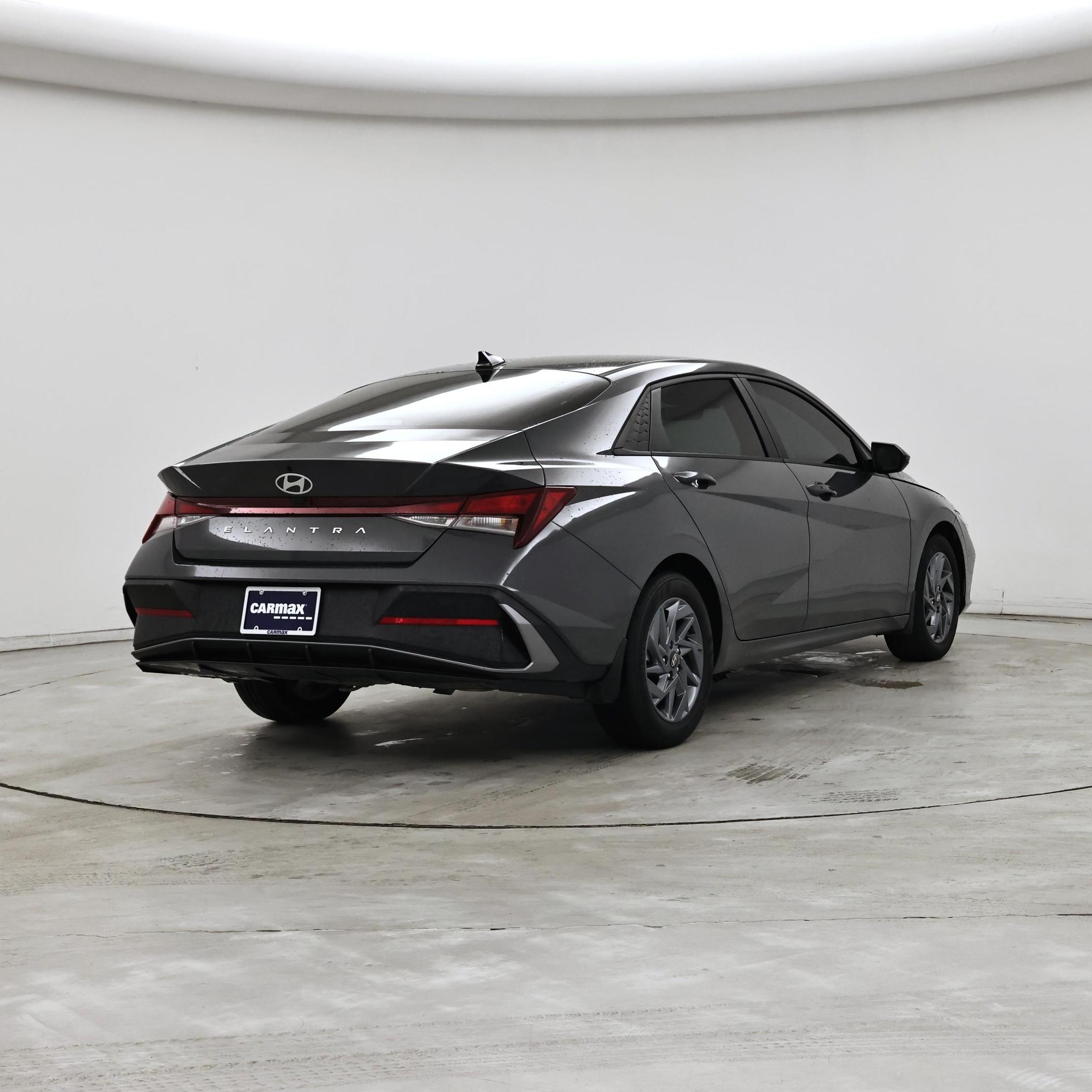 Thumbnail: 2024 Hyundai Elantra - 8