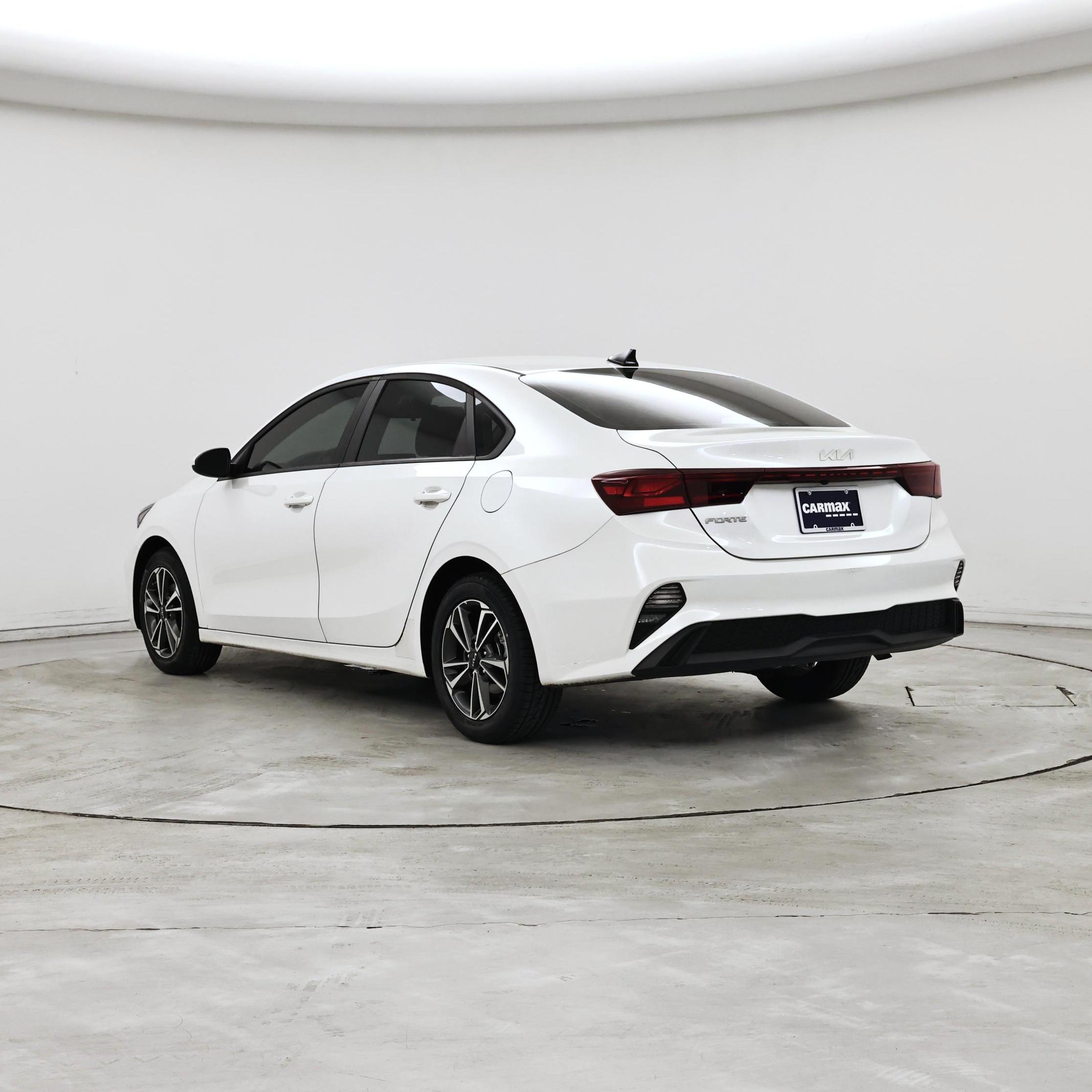 Thumbnail: 2024 Kia Forte - 2