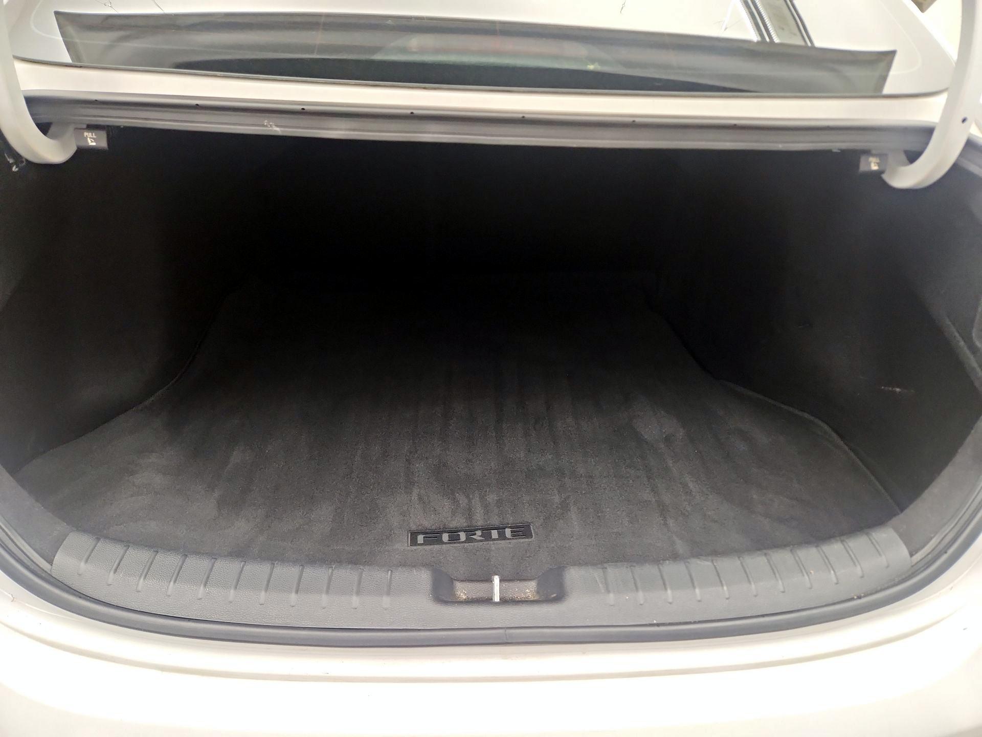 Thumbnail: 2024 Kia Forte - 20