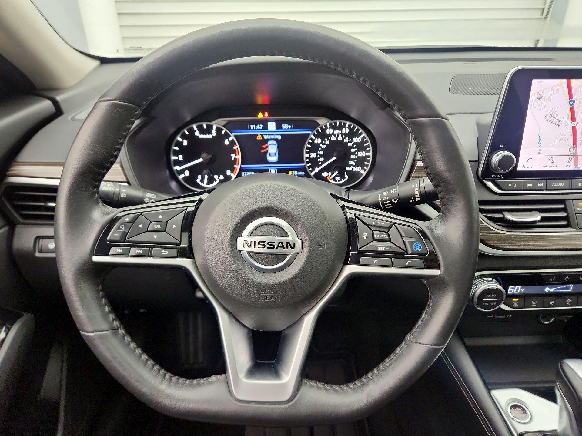 Thumbnail: 2022 Nissan Altima - 10