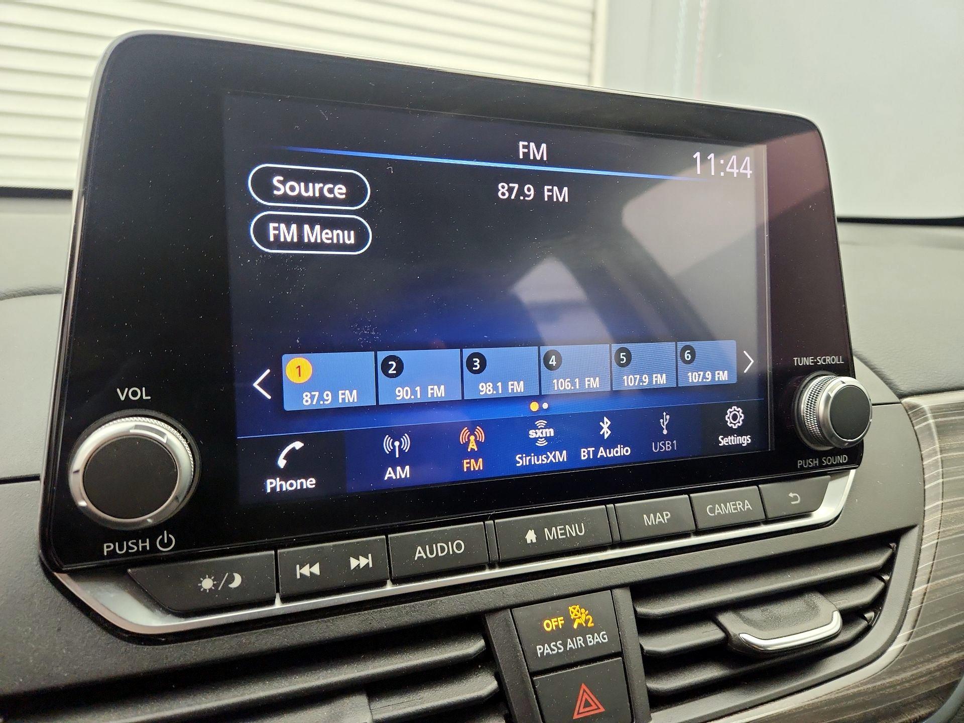 Thumbnail: 2022 Nissan Altima - 16