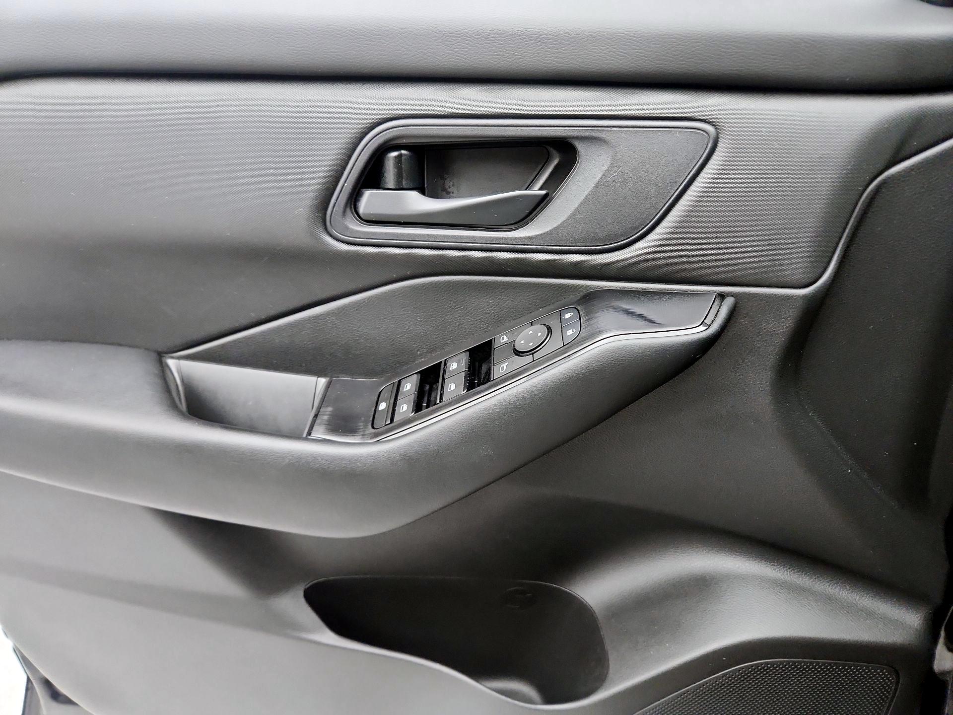 Thumbnail: 2024 Nissan Rogue - 12