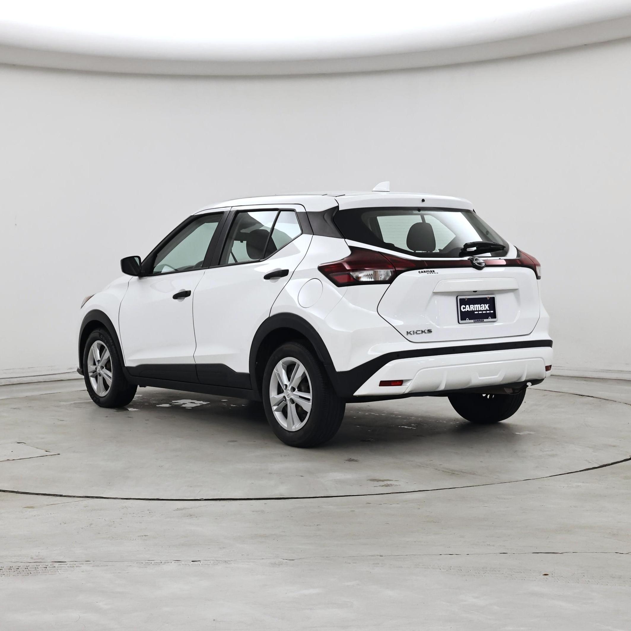 Thumbnail: 2022 Nissan Kicks - 2