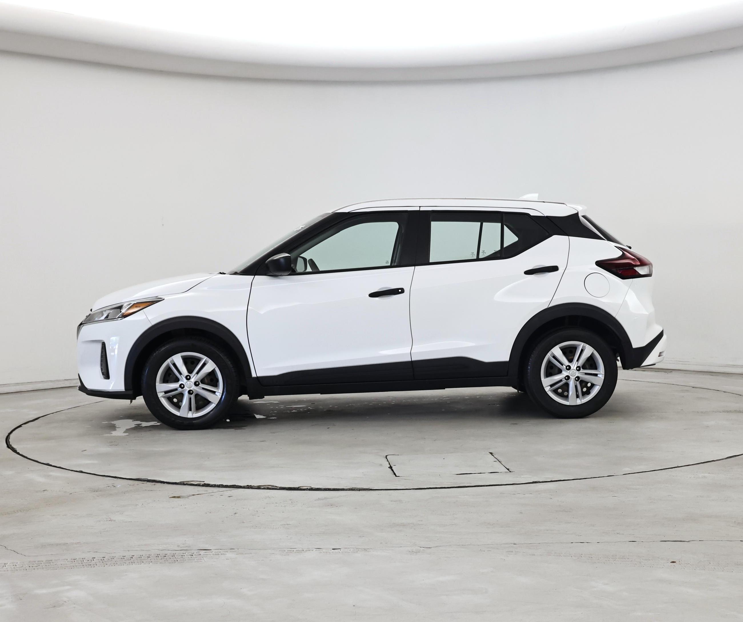 Thumbnail: 2022 Nissan Kicks - 3