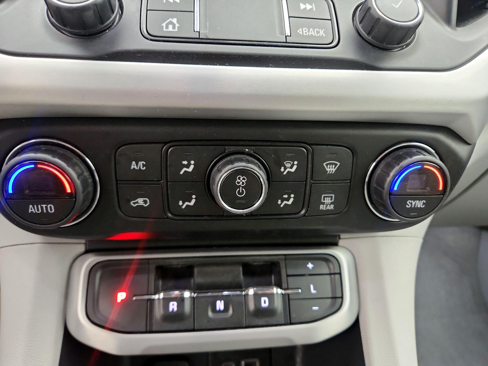 Thumbnail: 2020 GMC Acadia - 16