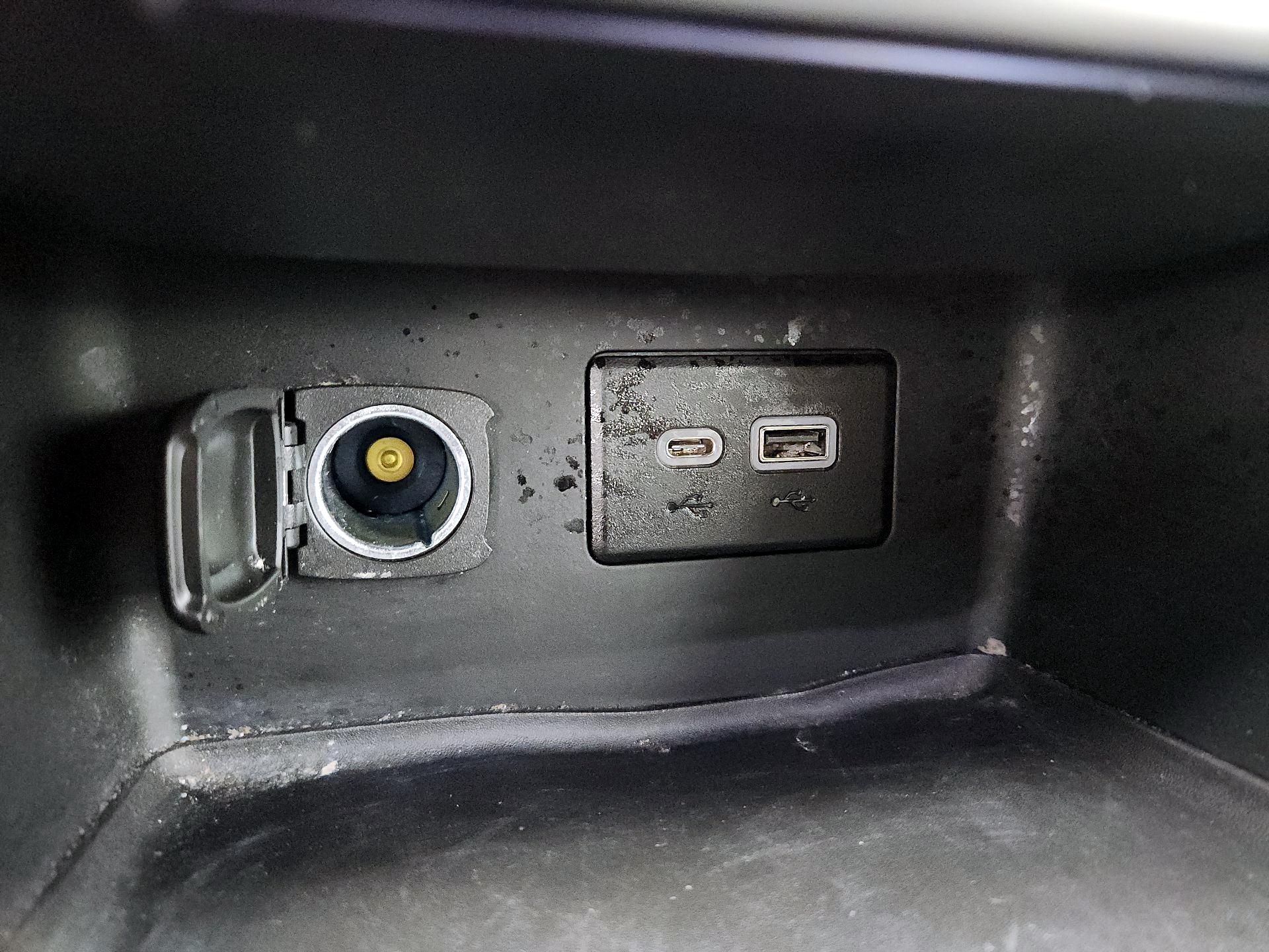 Thumbnail: 2020 GMC Acadia - 18