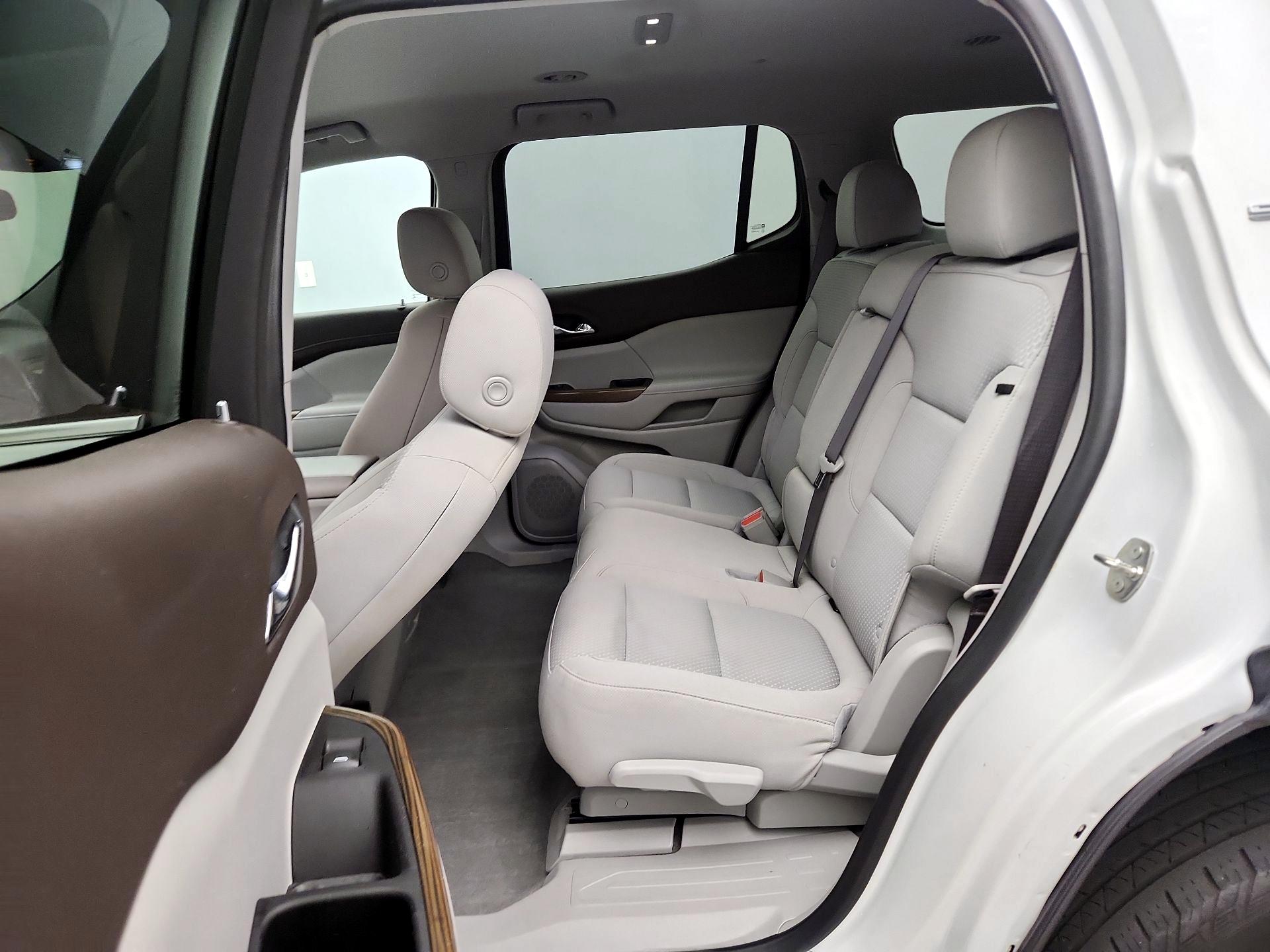 Thumbnail: 2020 GMC Acadia - 19