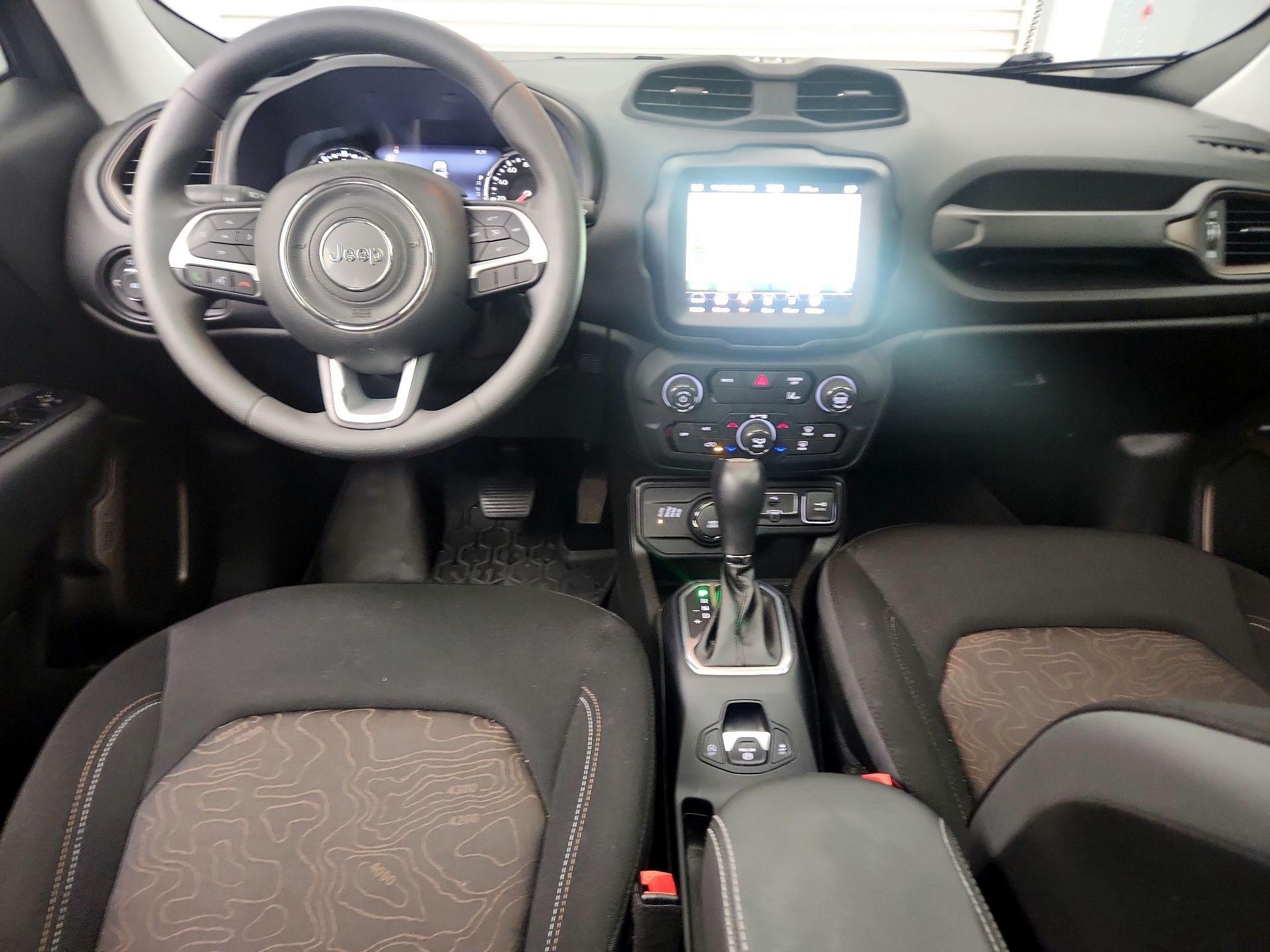 Thumbnail: 2023 Jeep Renegade - 9