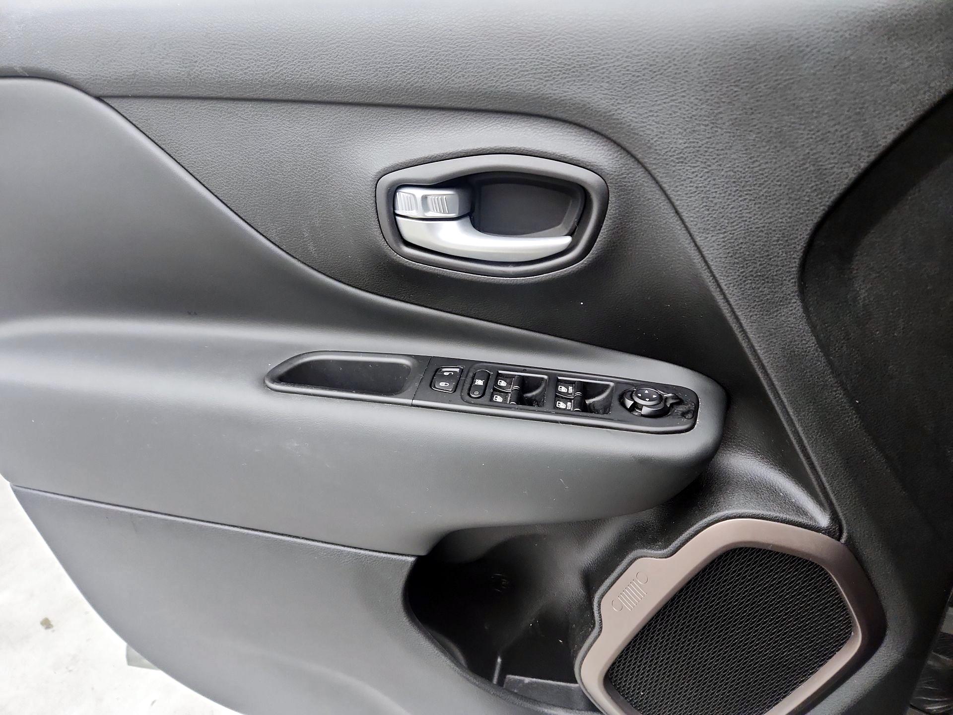 Thumbnail: 2023 Jeep Renegade - 12