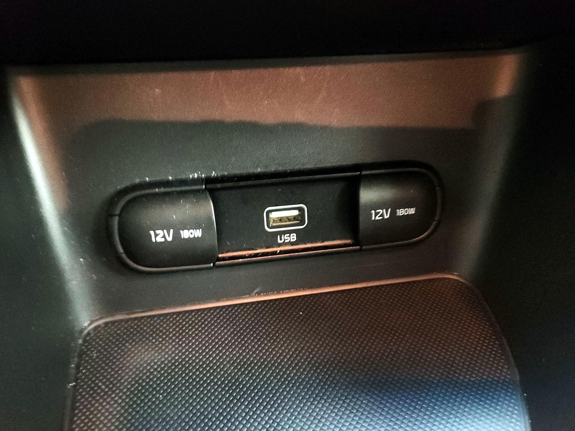 Thumbnail: 2020 Kia Sportage - 17