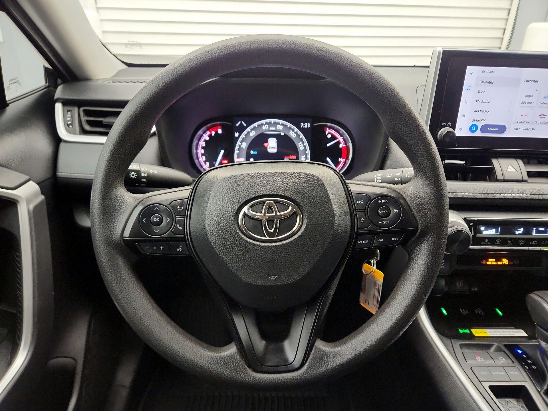 Thumbnail: 2024 Toyota RAV4 - 10