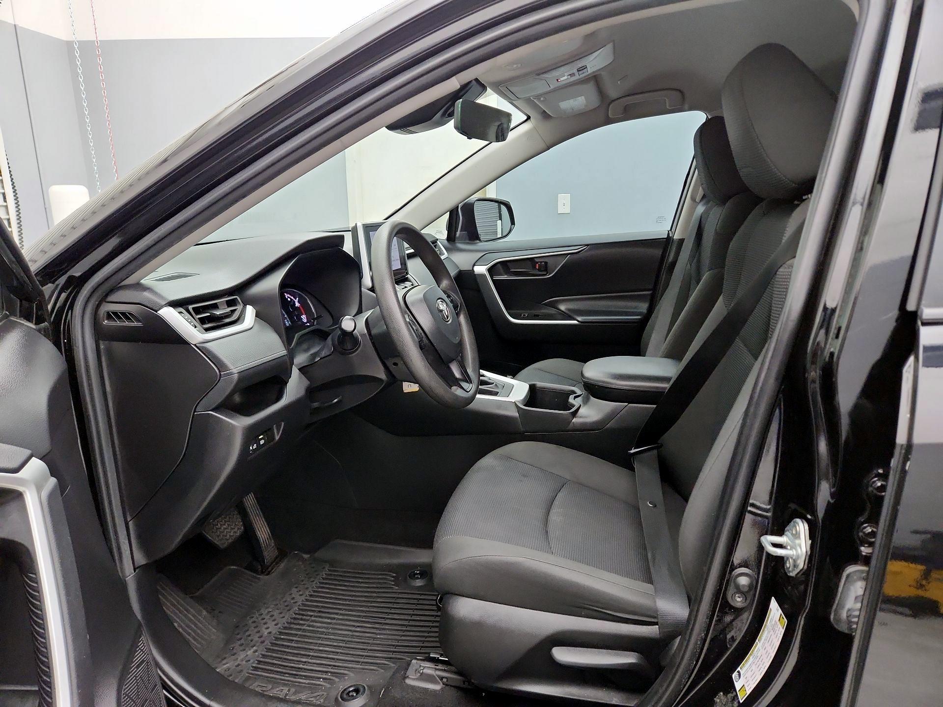 Thumbnail: 2024 Toyota RAV4 - 11