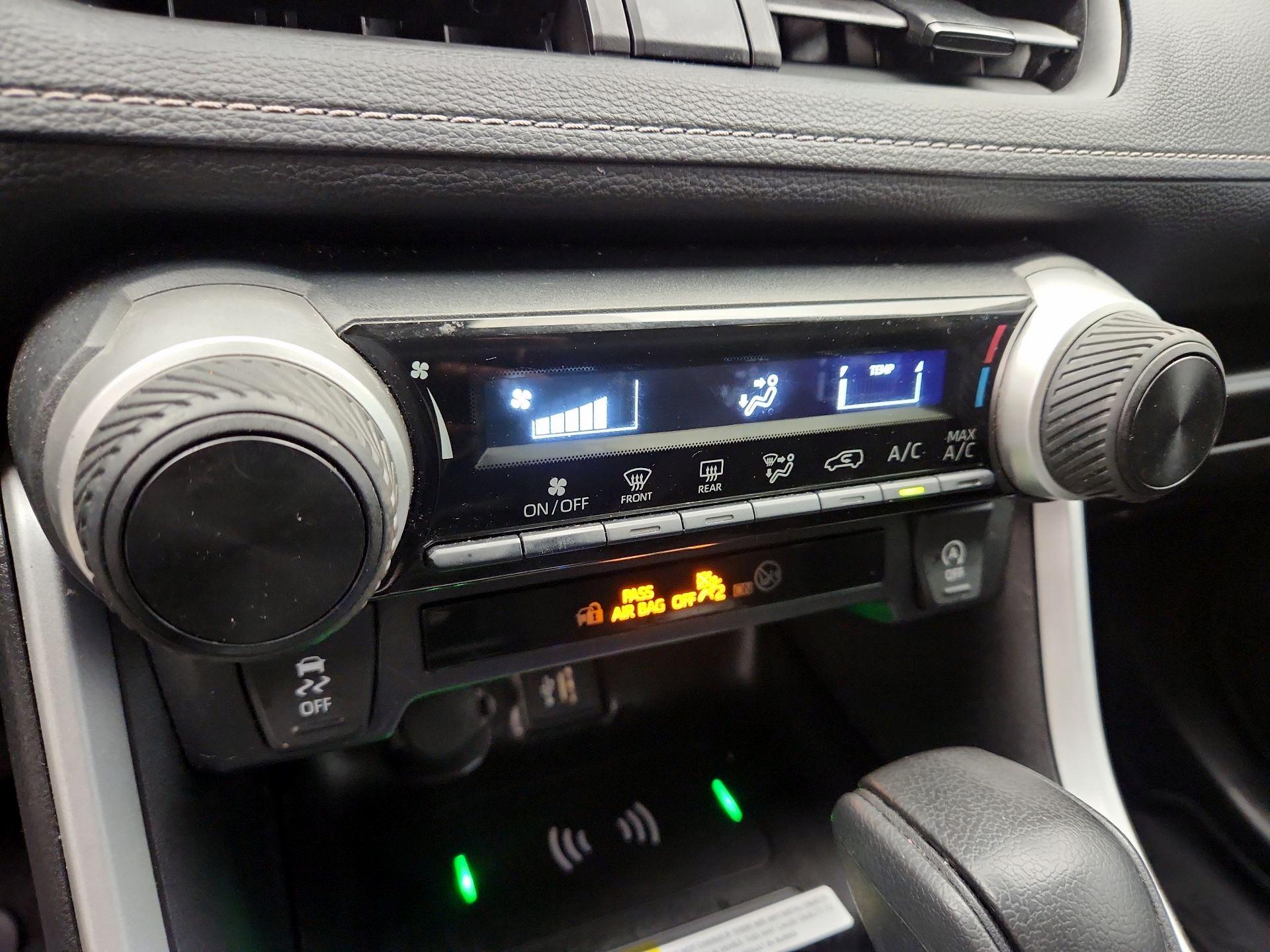 Thumbnail: 2024 Toyota RAV4 - 16