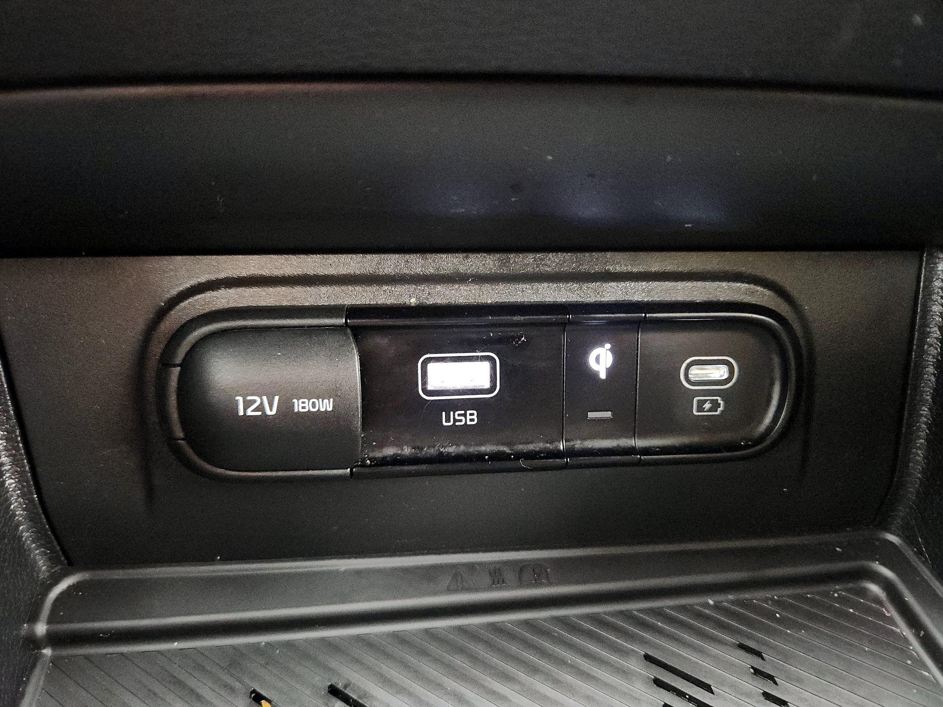 Thumbnail: 2023 Kia Sportage - 19