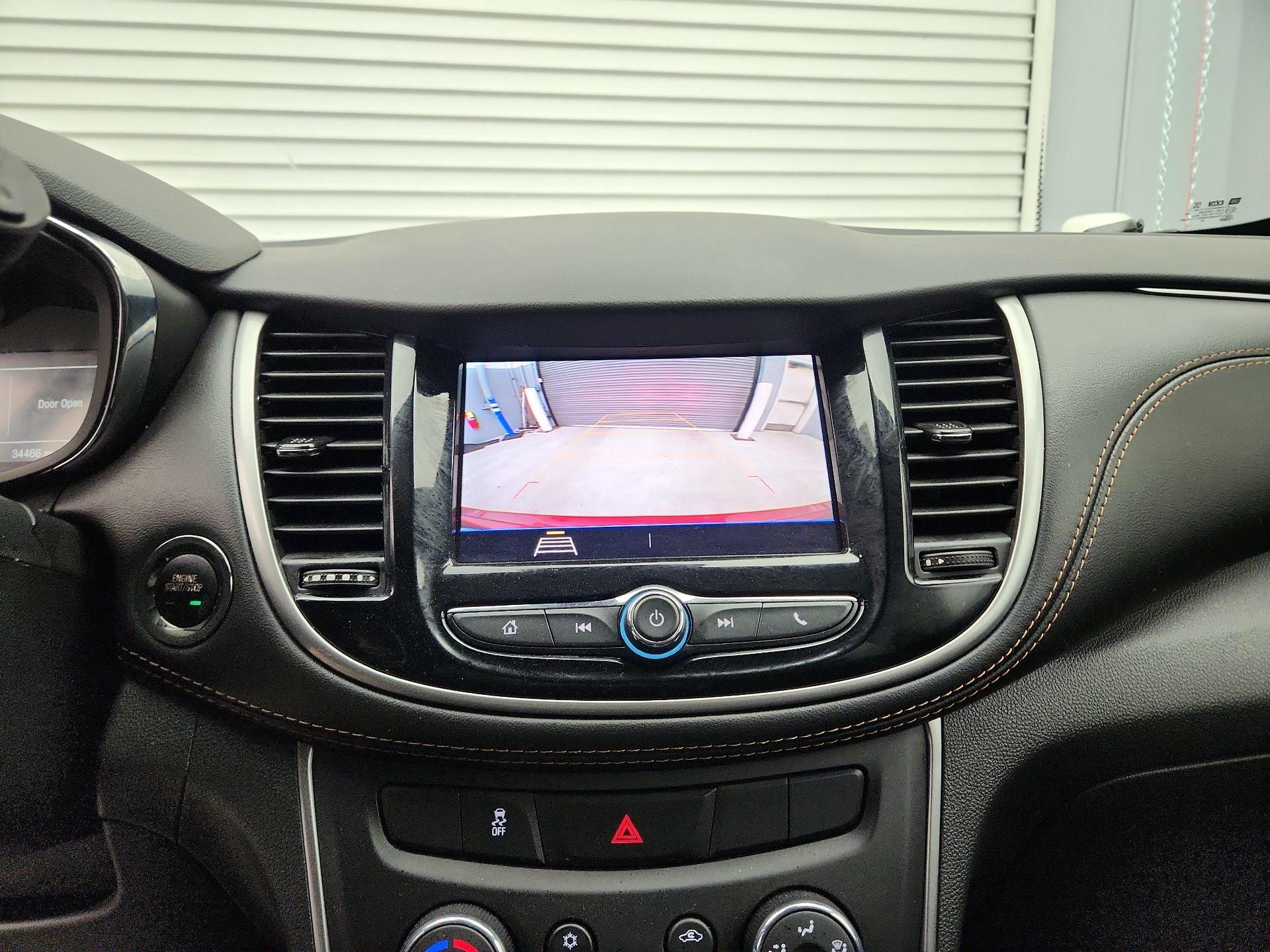 Thumbnail: 2021 Chevrolet Trax - 14