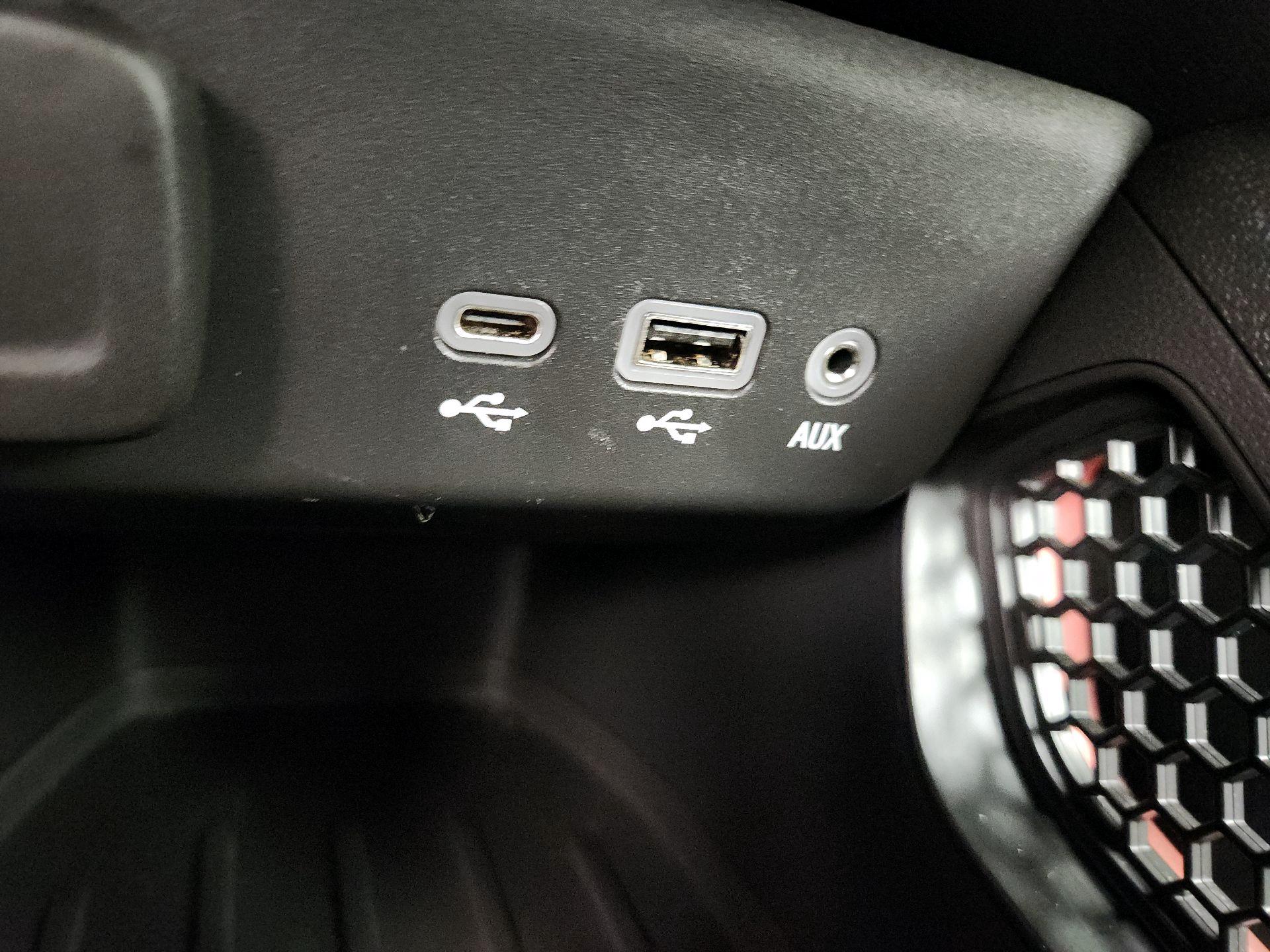 Thumbnail: 2022 Chevrolet TrailBlazer - 18