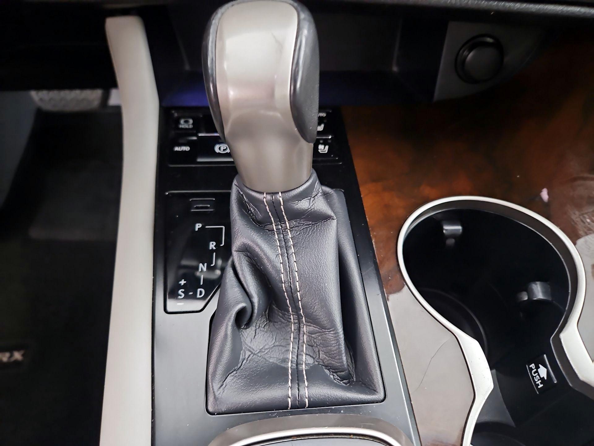 Thumbnail: 2019 Lexus RX - 17