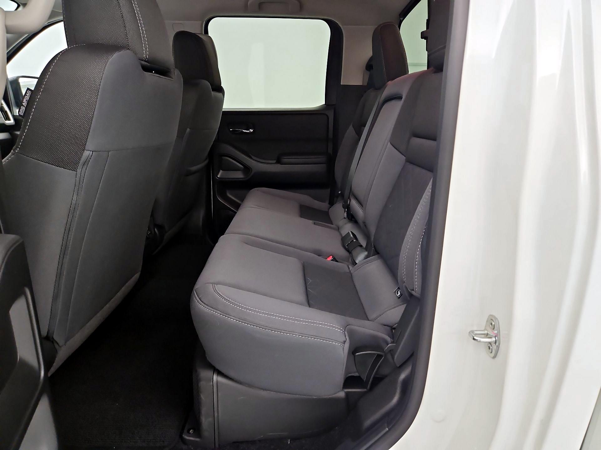 Thumbnail: 2025 Nissan Frontier - 19