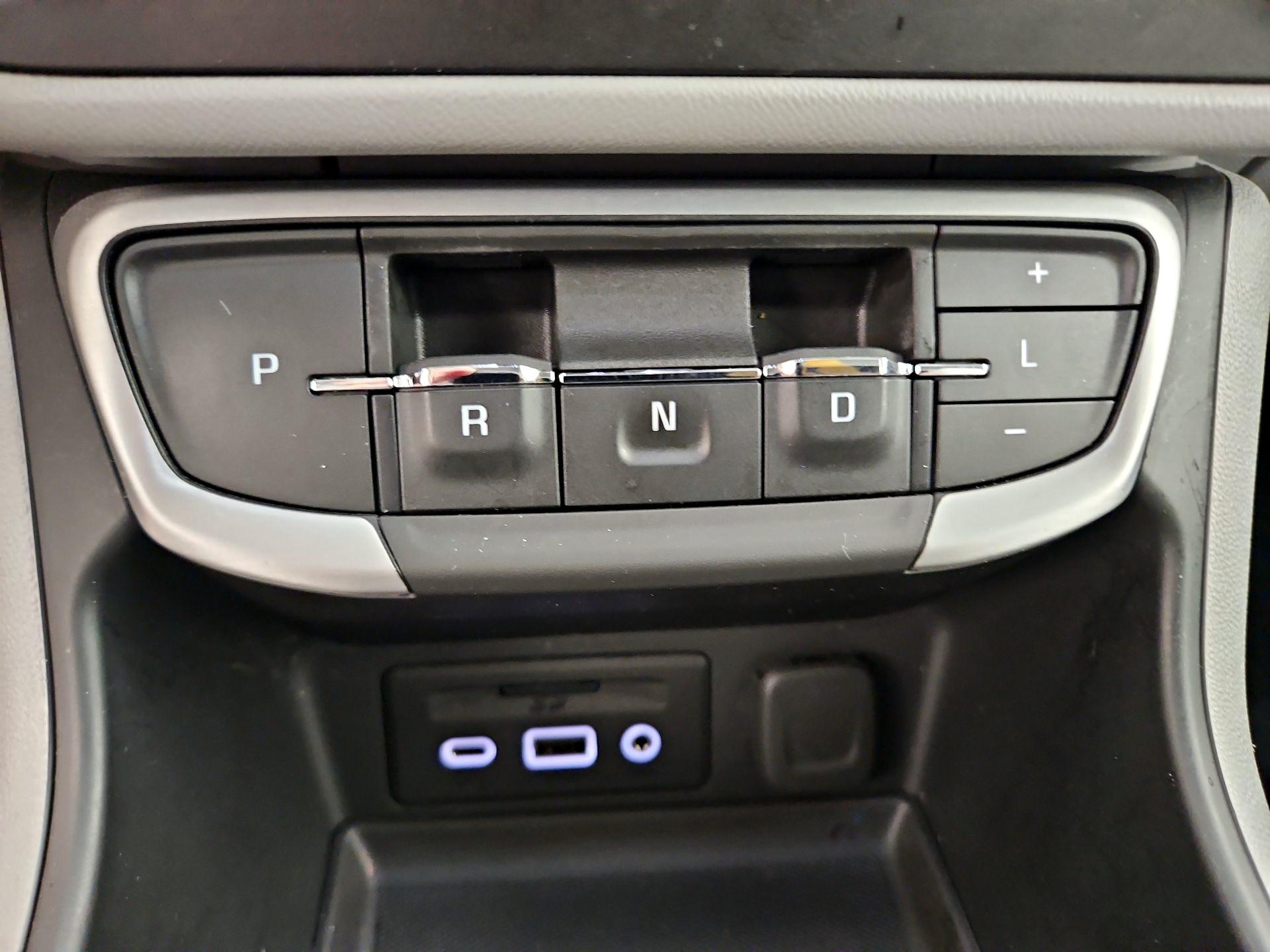 Thumbnail: 2022 GMC Terrain - 18