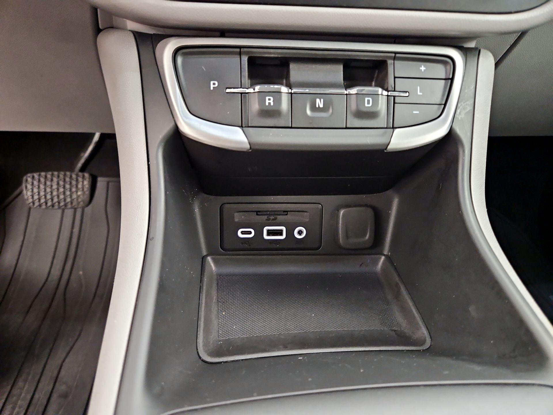 Thumbnail: 2022 GMC Terrain - 19