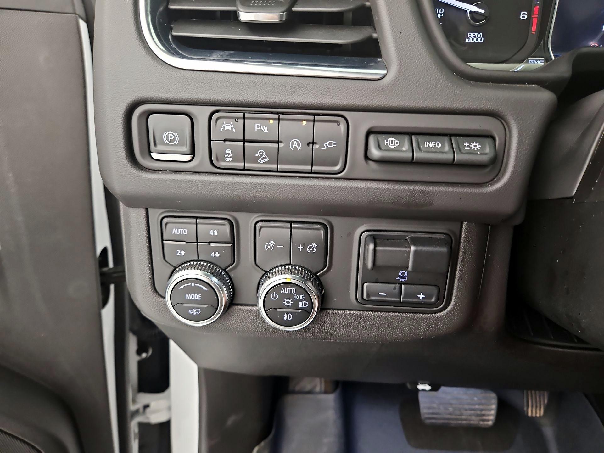 Thumbnail: 2021 GMC Yukon - 13