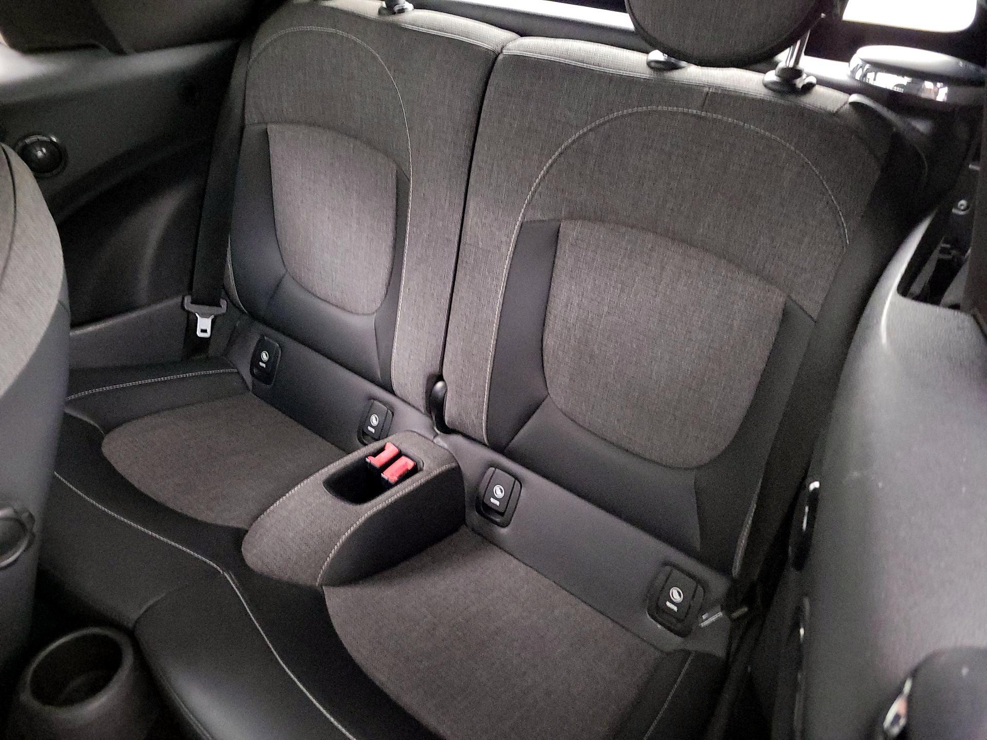 Thumbnail: 2016 MINI Cooper - 18